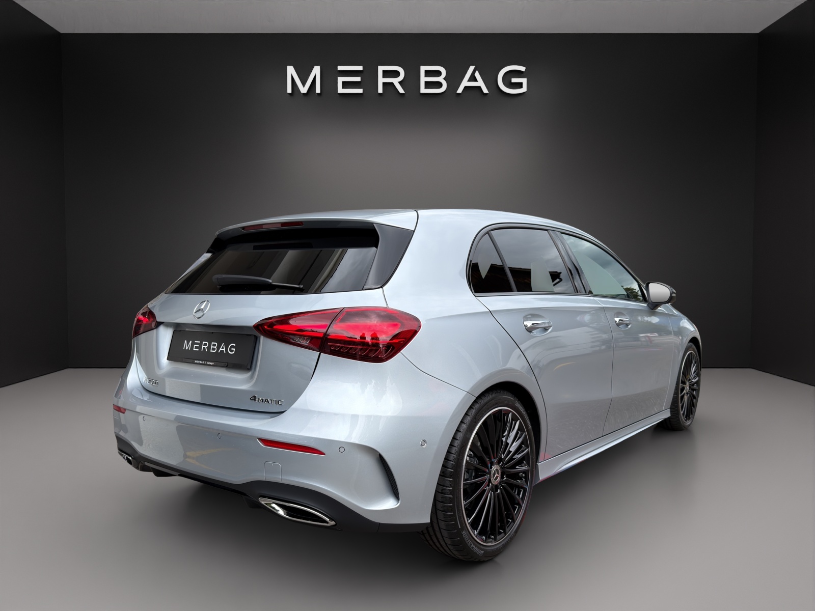 MERCEDES-BENZ A 220 4Matic 8G-DCT-image-2