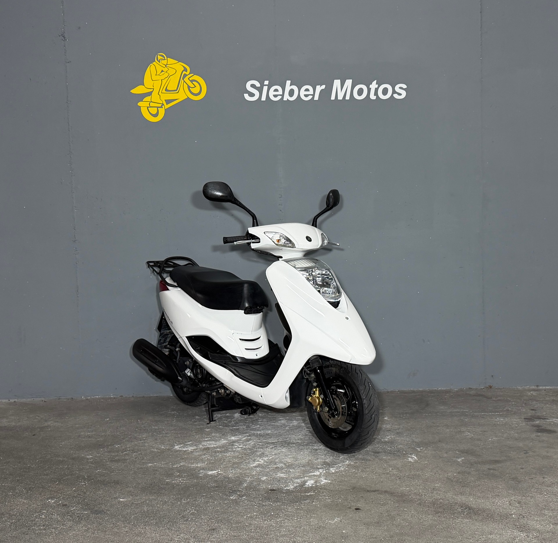 YAMAHA Vity XC 125 E-showroom-element-1