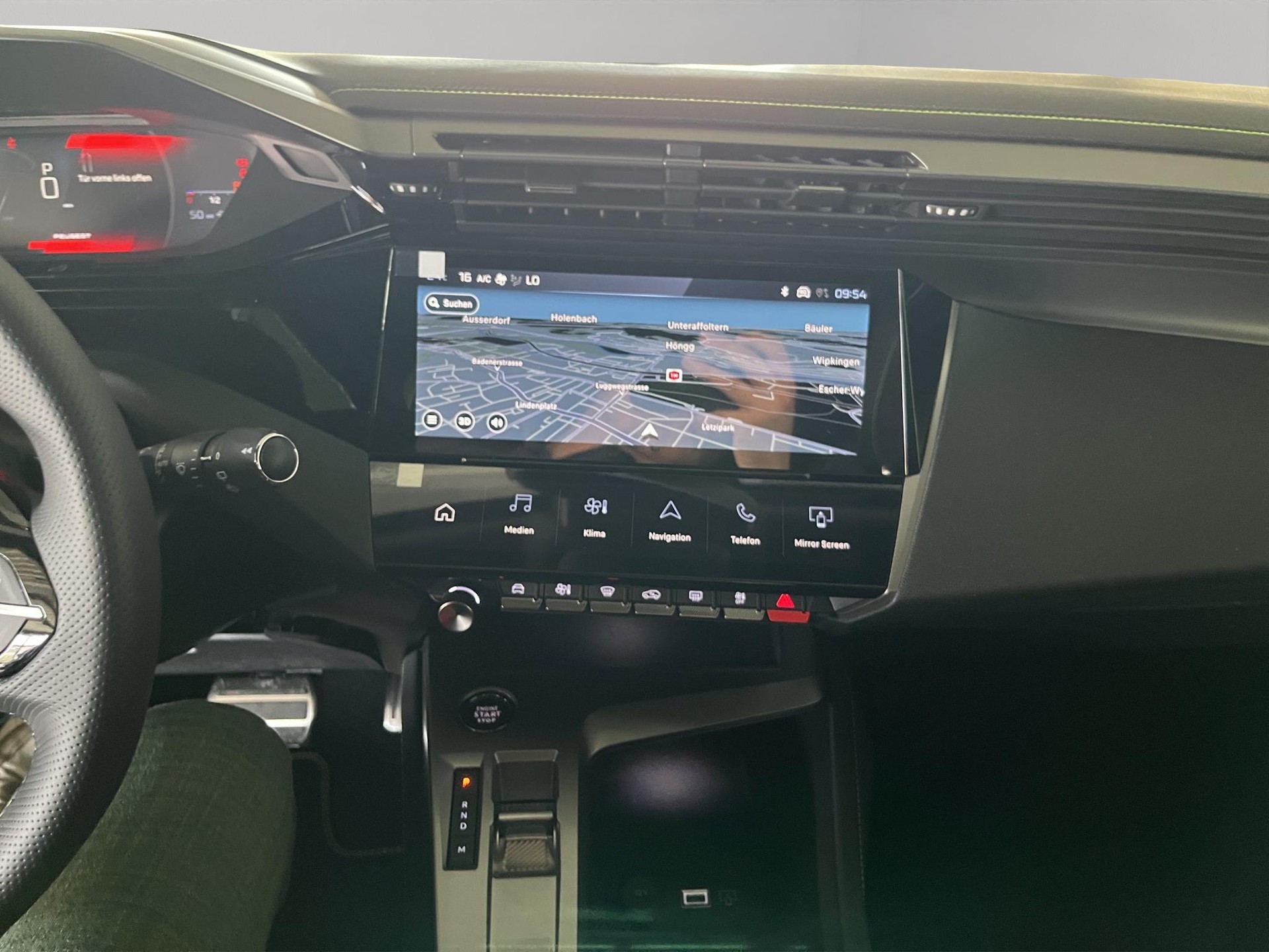 PEUGEOT 308 SW 1.2 Hybrid GT-image-9