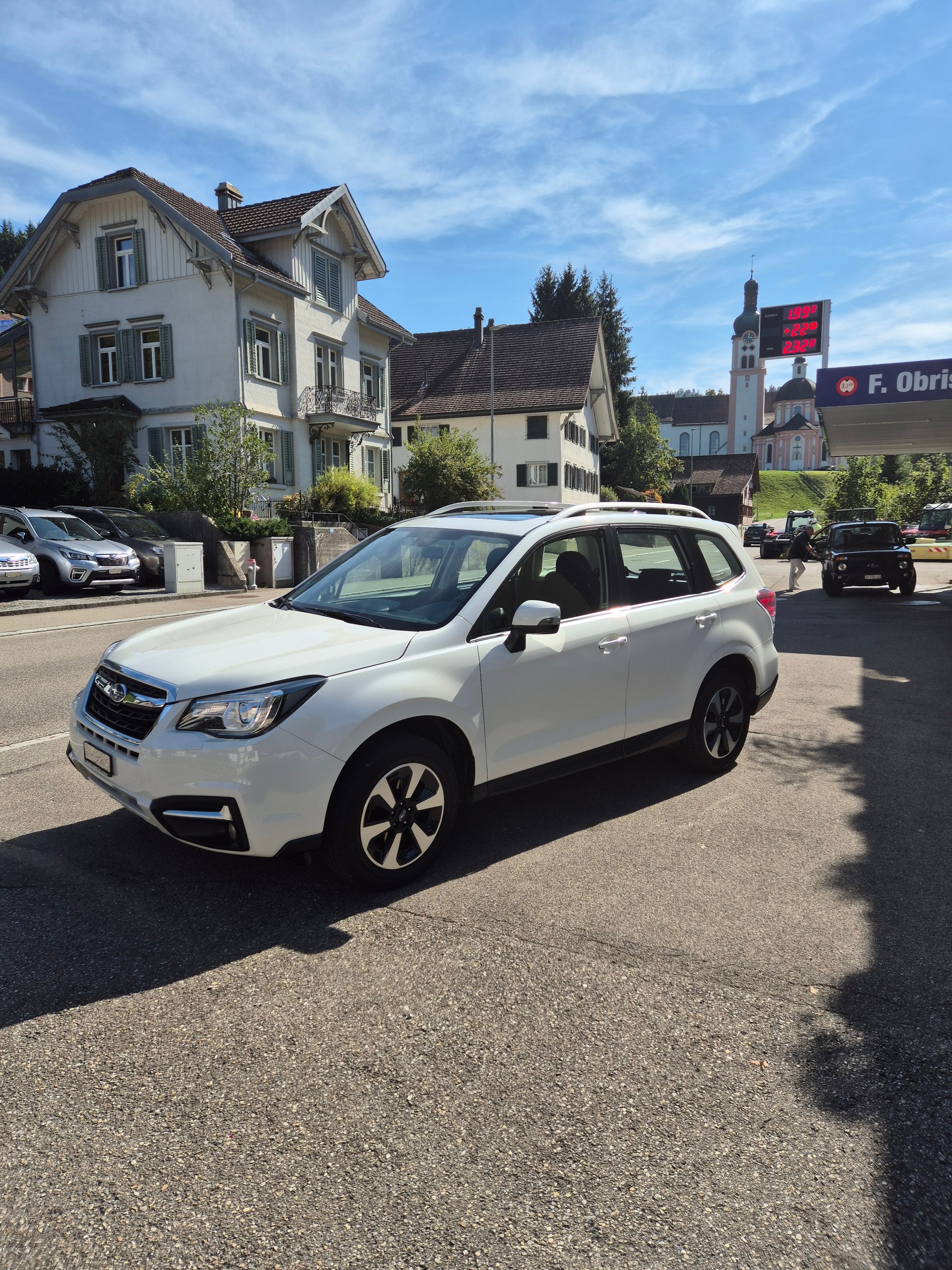 SUBARU Forester 2.0i Swiss Lineartronic-image-0