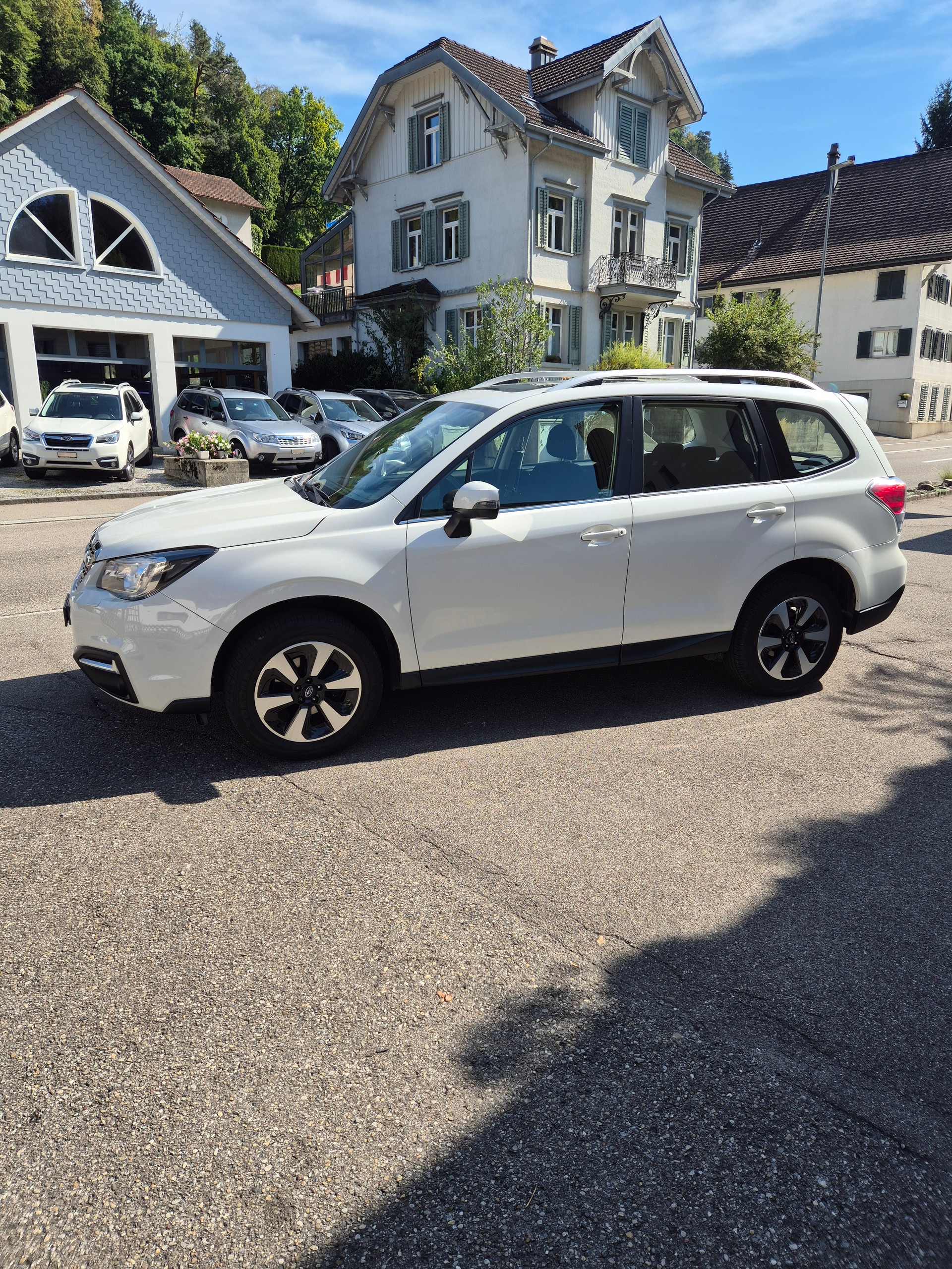 SUBARU Forester 2.0i Swiss Lineartronic-image-1