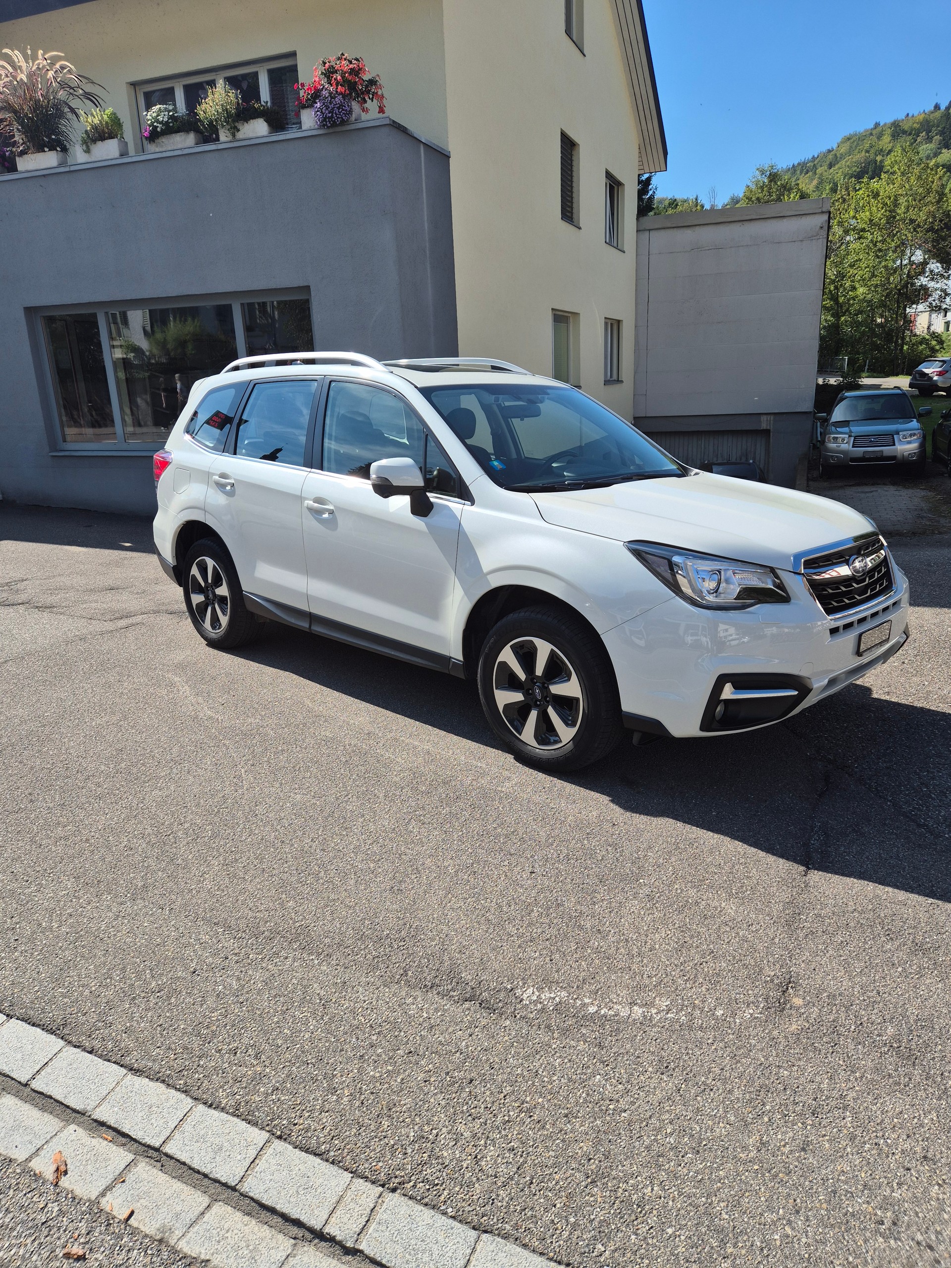 SUBARU Forester 2.0i Swiss Lineartronic-image-3