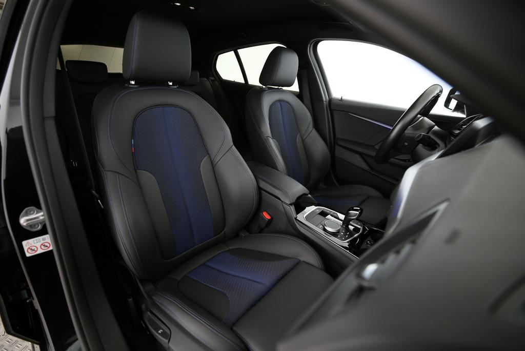 BMW 118i-image-13