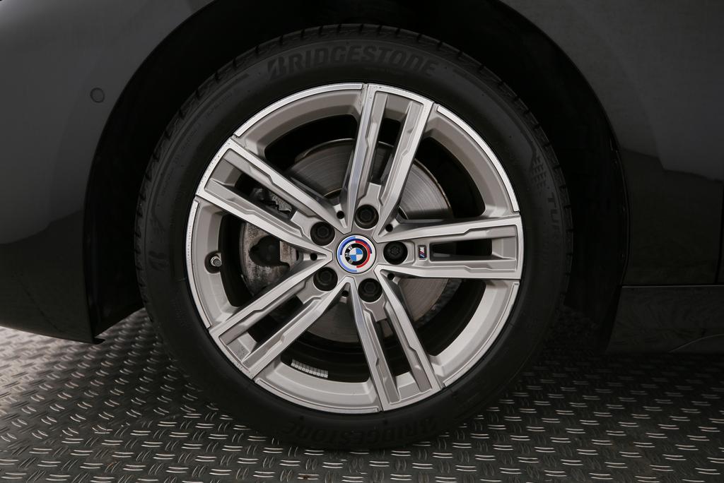 BMW 118i-image-18