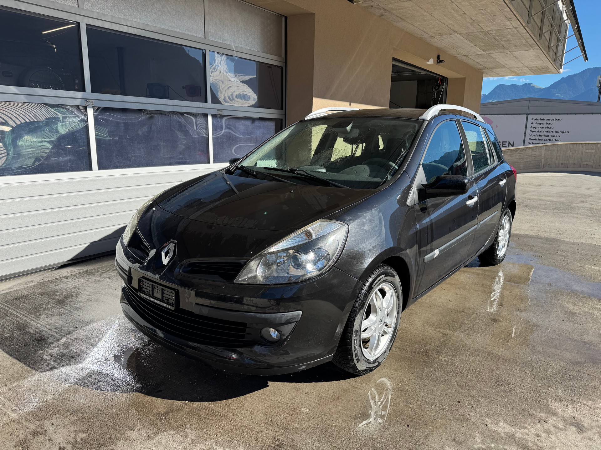 RENAULT Clio Grandtour 1.2 16V Turbo Dynamique-image-0