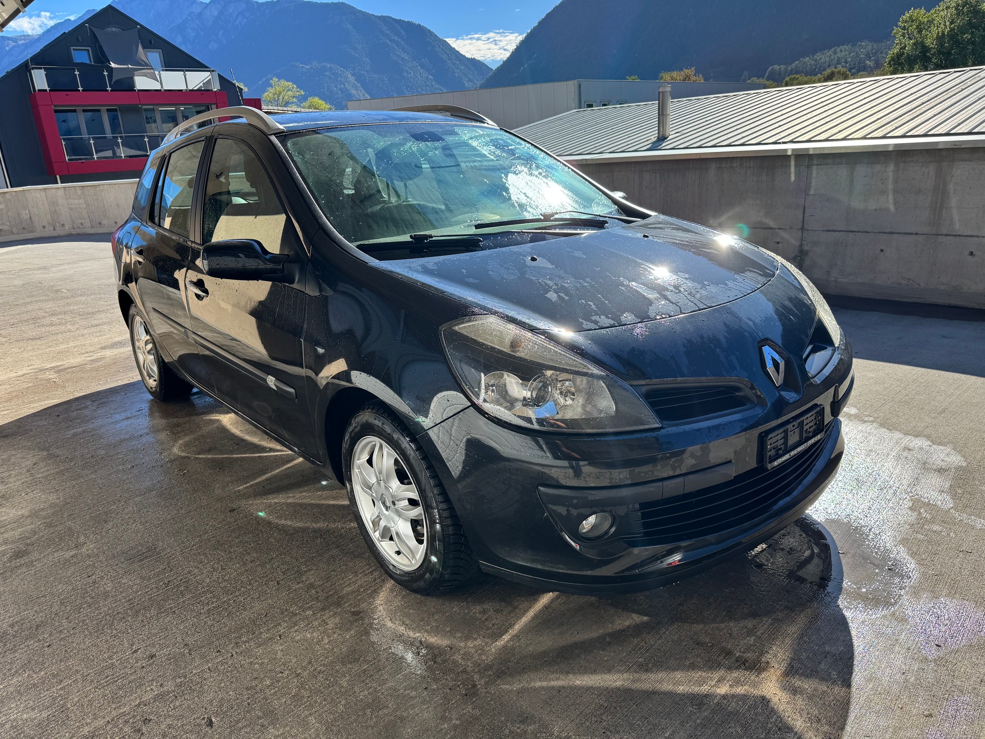RENAULT Clio Grandtour 1.2 16V Turbo Dynamique-image-2