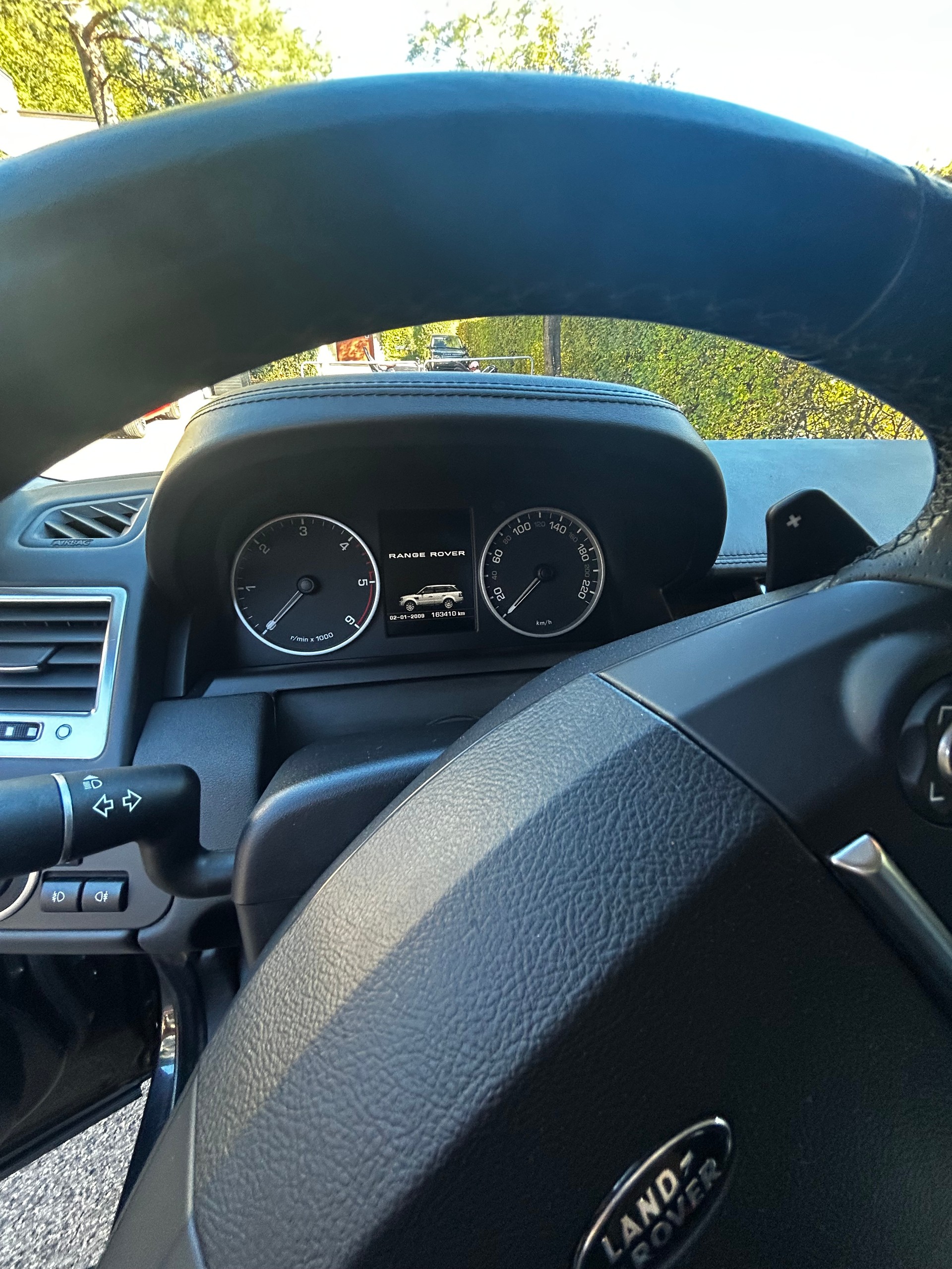 LAND ROVER 3.0 SDV6 HSE-image-4