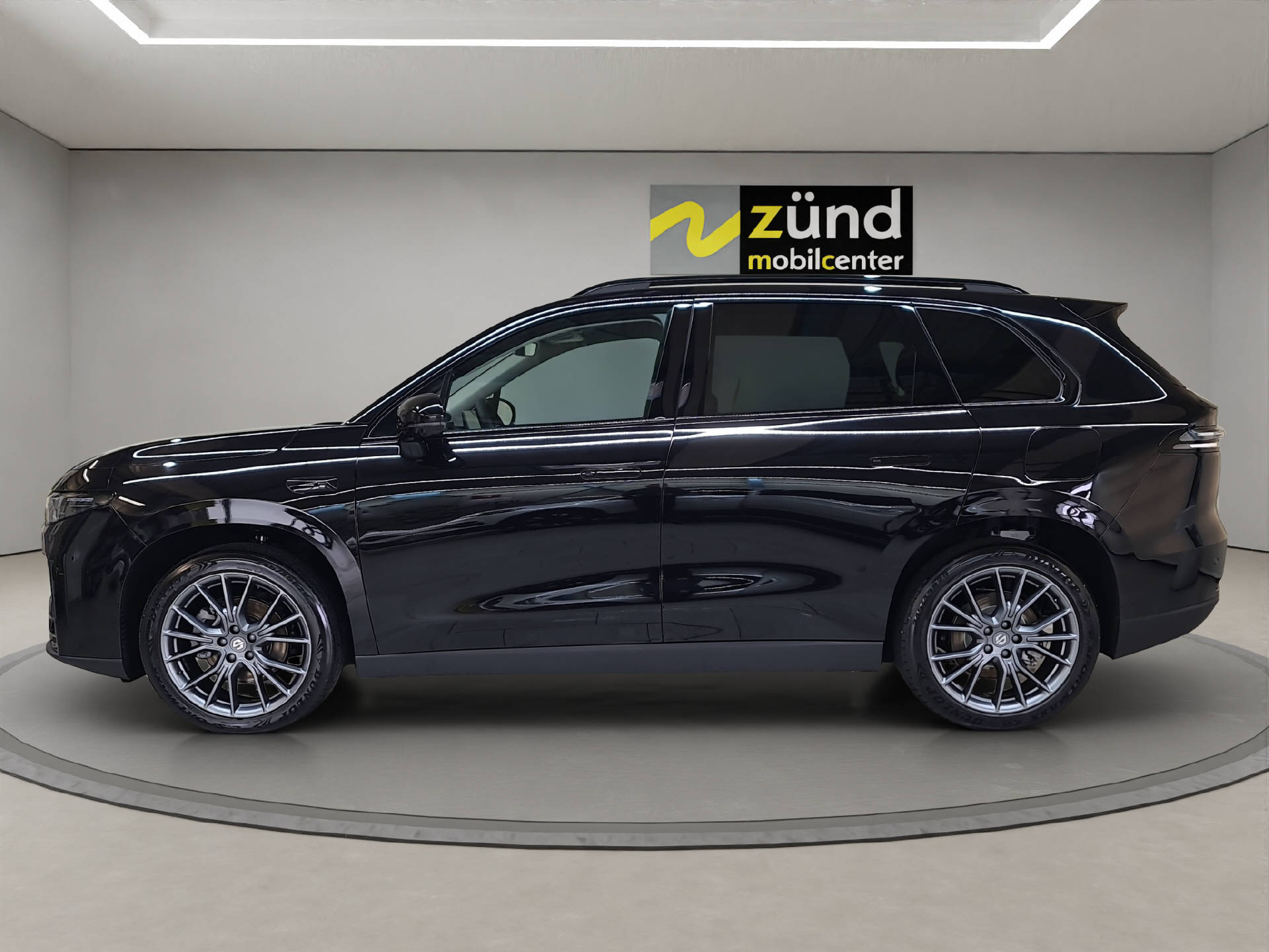 LEAPMOTOR C10 EV AWD 598 PS-image-1