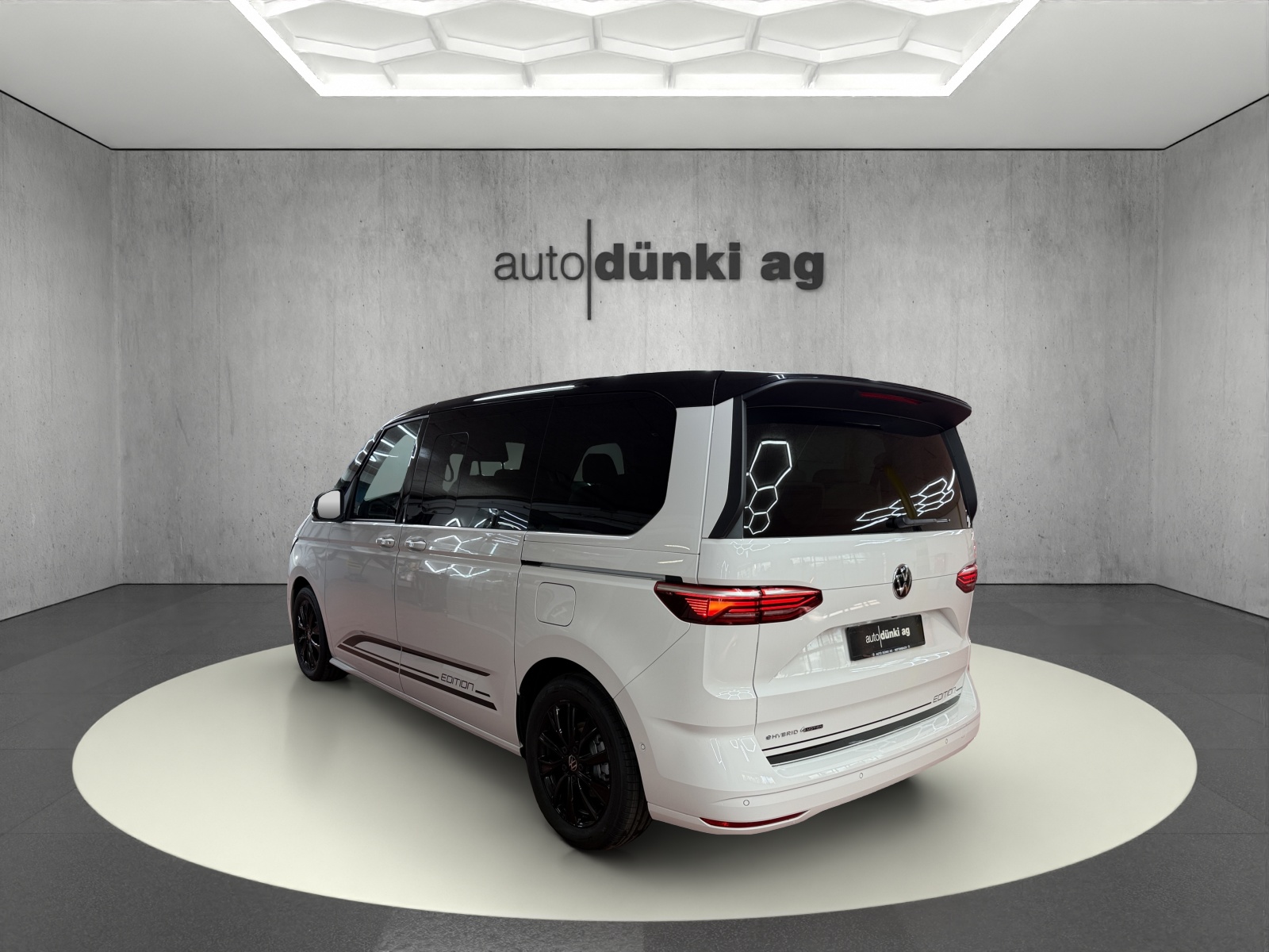 VW Multivan 1.5 eHybrid Life Edition 4Motion DSG-image-1