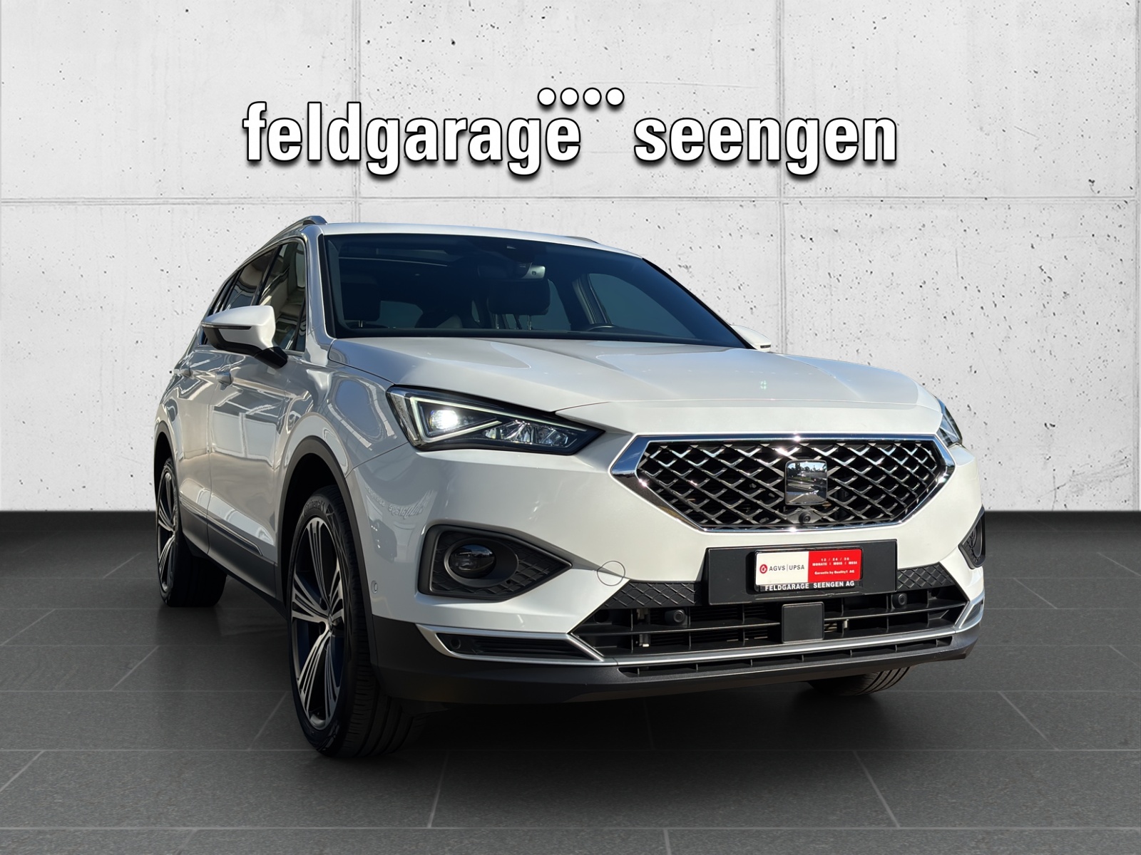 SEAT Tarraco 2.0TSI Xcellence 4Drive DSG mit 7 Sitzen, Panorama-Ausstell-/Schiebedach & Winterräder-image-2