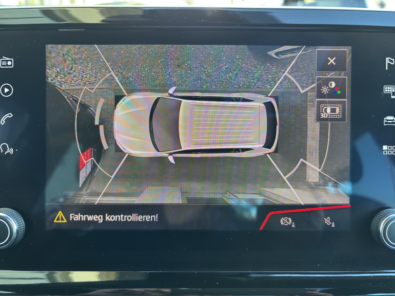 SEAT Tarraco 2.0TSI Xcellence 4Drive DSG mit 7 Sitzen, Panorama-Ausstell-/Schiebedach & Winterräder-image-18