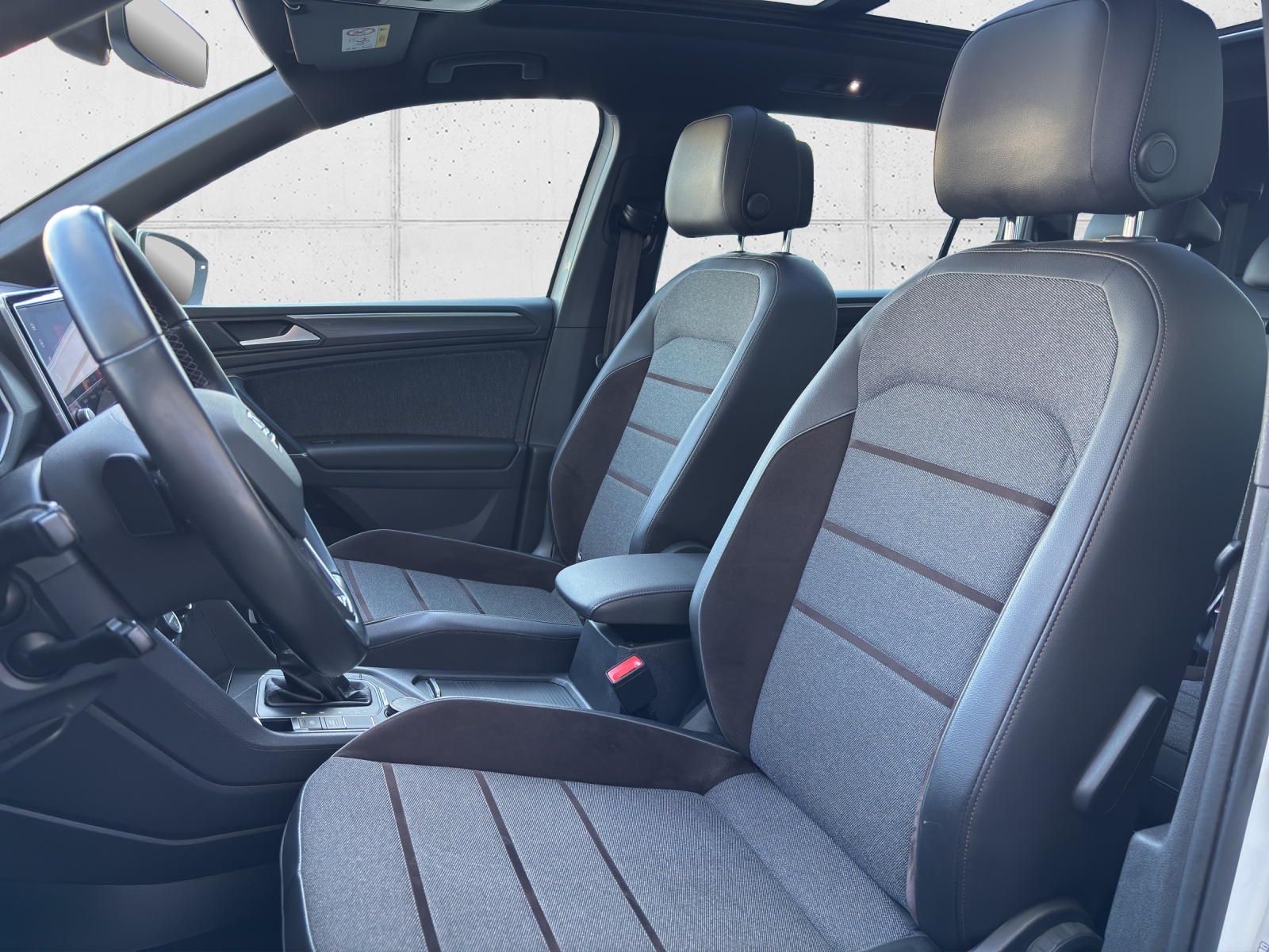 SEAT Tarraco 2.0TSI Xcellence 4Drive DSG mit 7 Sitzen, Panorama-Ausstell-/Schiebedach & Winterräder-image-27