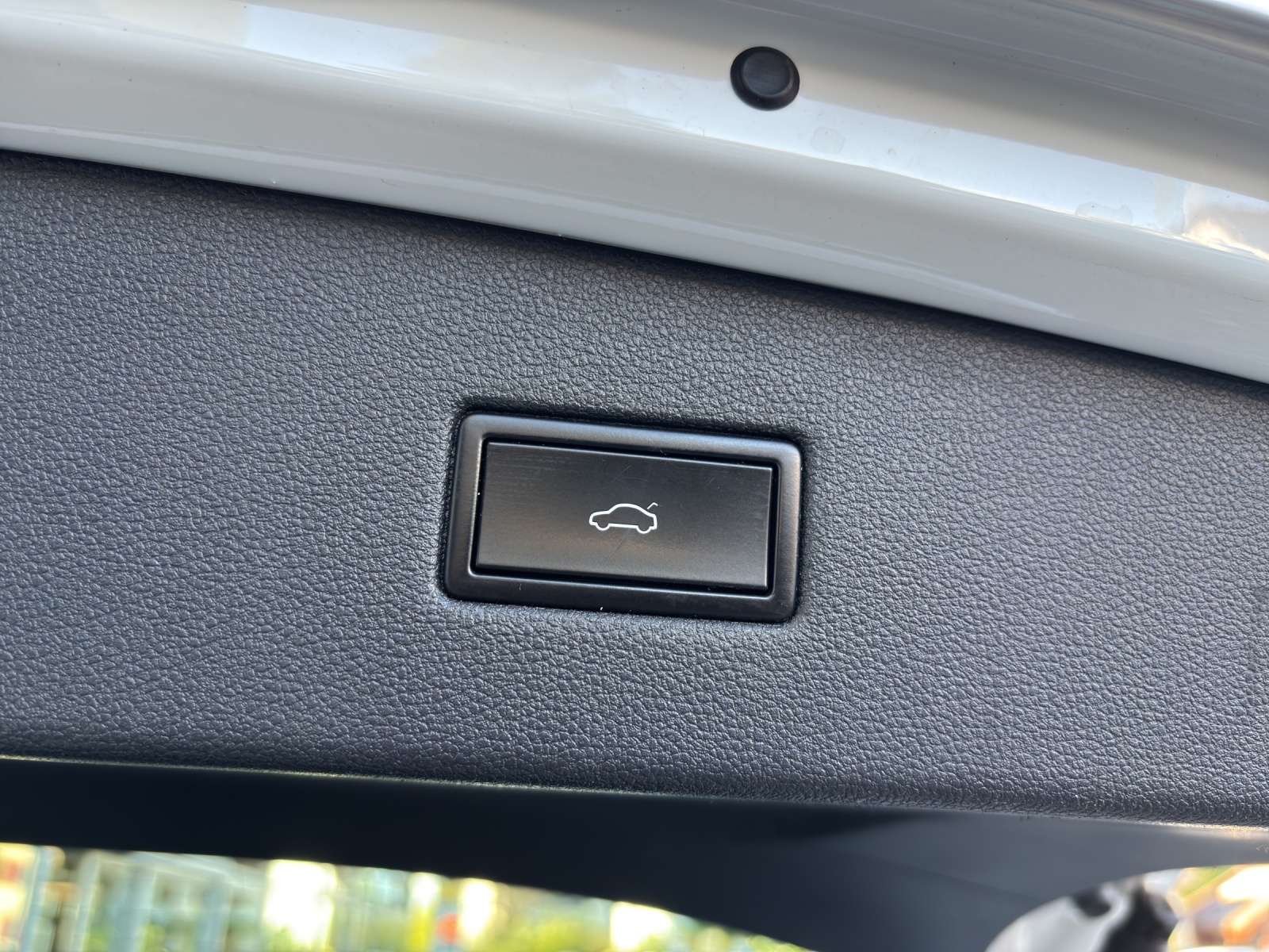 SEAT Tarraco 2.0TSI Xcellence 4Drive DSG mit 7 Sitzen, Panorama-Ausstell-/Schiebedach & Winterräder-image-8