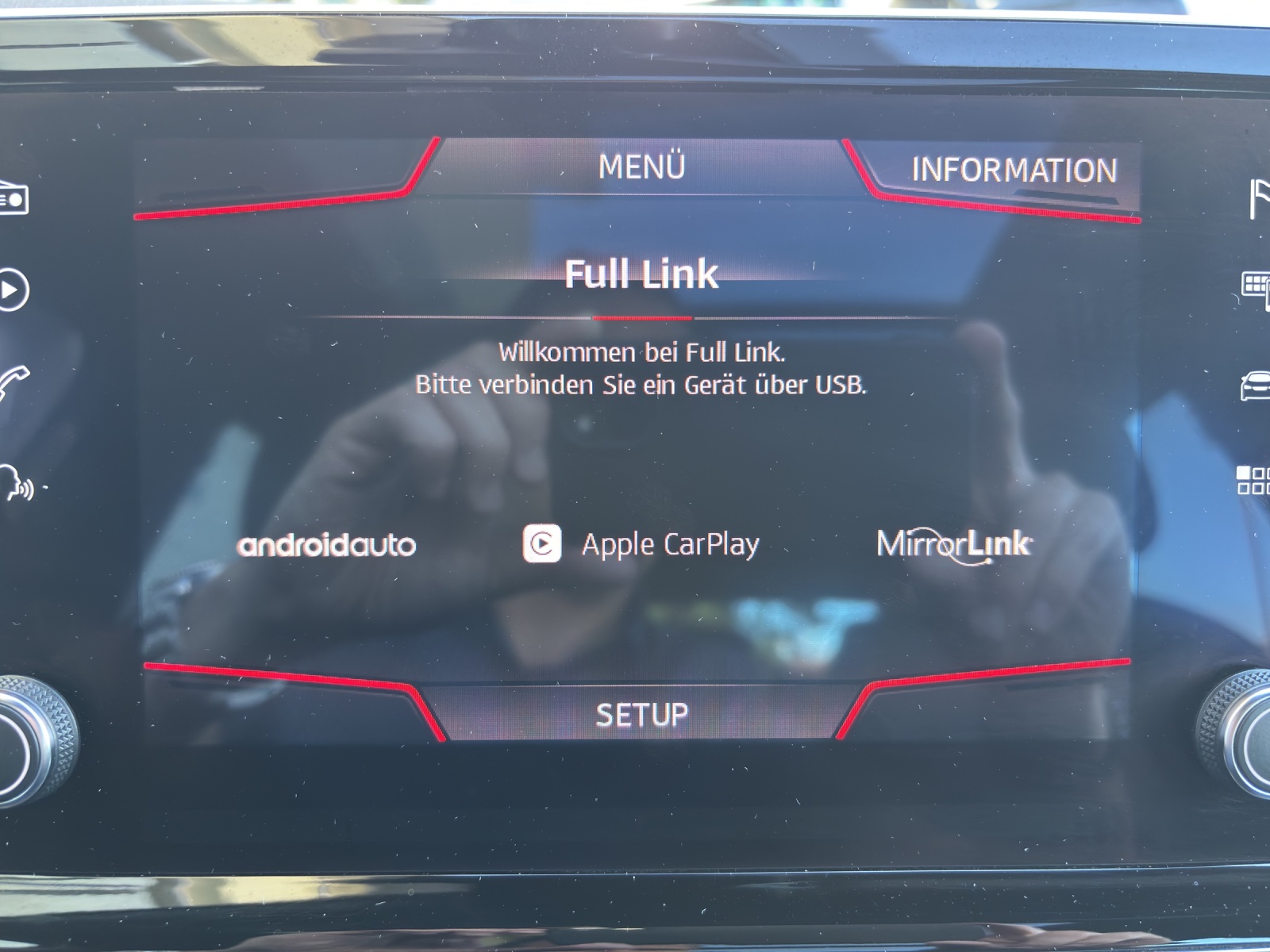SEAT Tarraco 2.0TSI Xcellence 4Drive DSG mit 7 Sitzen, Panorama-Ausstell-/Schiebedach & Winterräder-image-23