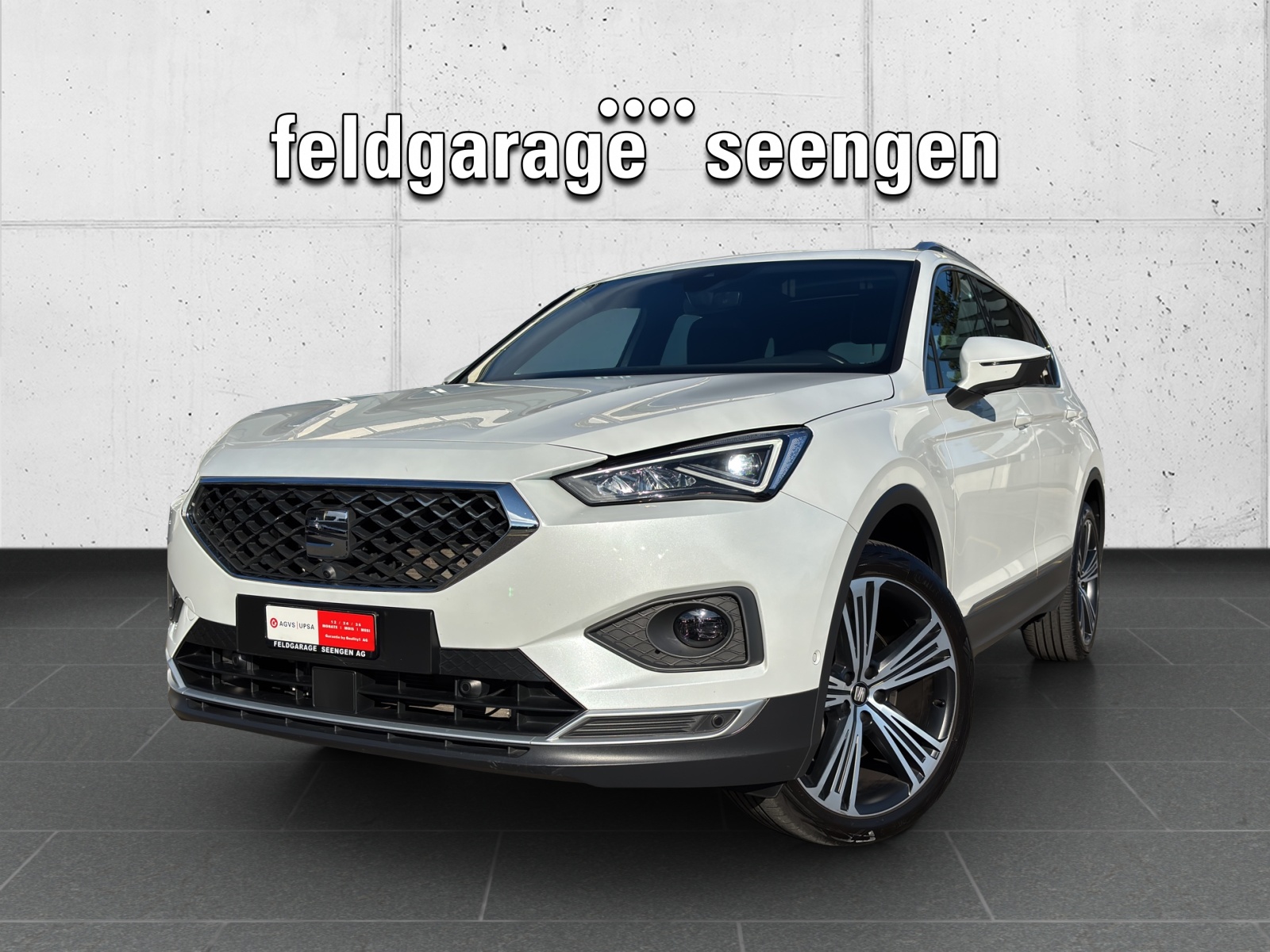SEAT Tarraco 2.0TSI Xcellence 4Drive DSG mit 7 Sitzen, Panorama-Ausstell-/Schiebedach & Winterräder-image-0