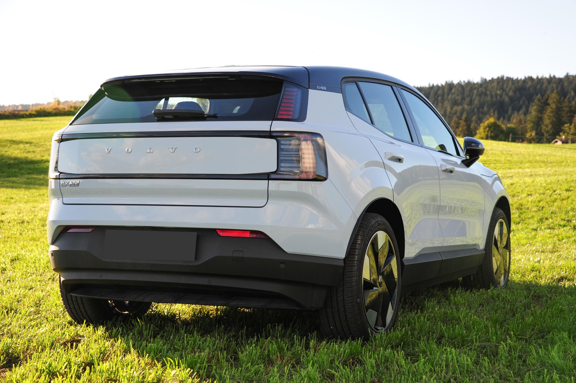VOLVO EX30 E60 Plus-image-1