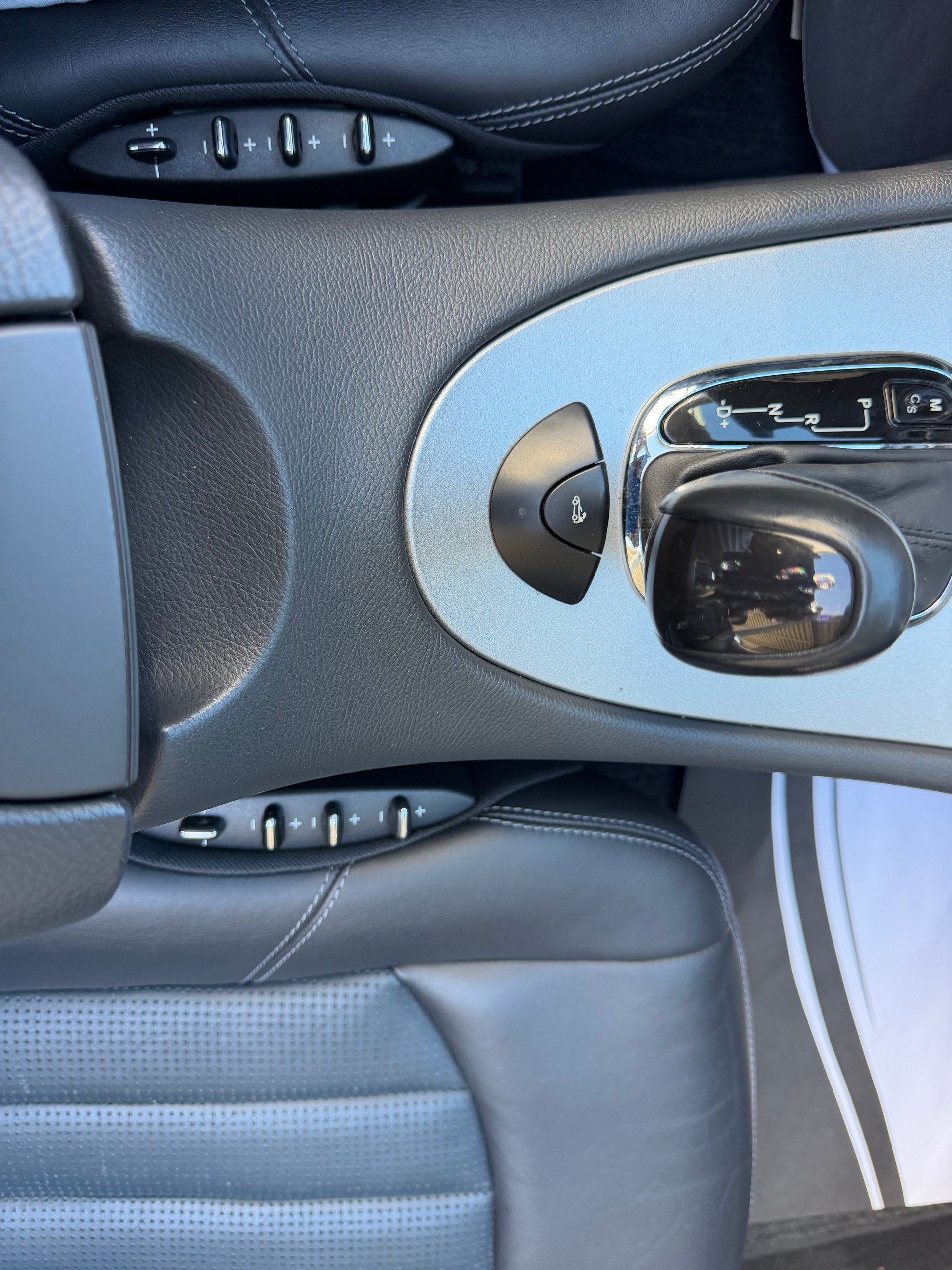 MERCEDES-BENZ CABRIO "CLK 55 AMG" AVANTGARDE AUTOMAT. TOP ZUSTAND !! KULT FAHRZEUG. AB MFK VOLL OPTIONEN !! LORINSER RÄDER.-image-23
