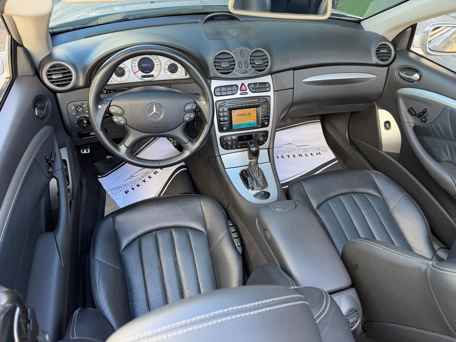 MERCEDES-BENZ CABRIO "CLK 55 AMG" AVANTGARDE AUTOMAT. TOP ZUSTAND !! KULT FAHRZEUG. AB MFK VOLL OPTIONEN !! LORINSER RÄDER.-image-3