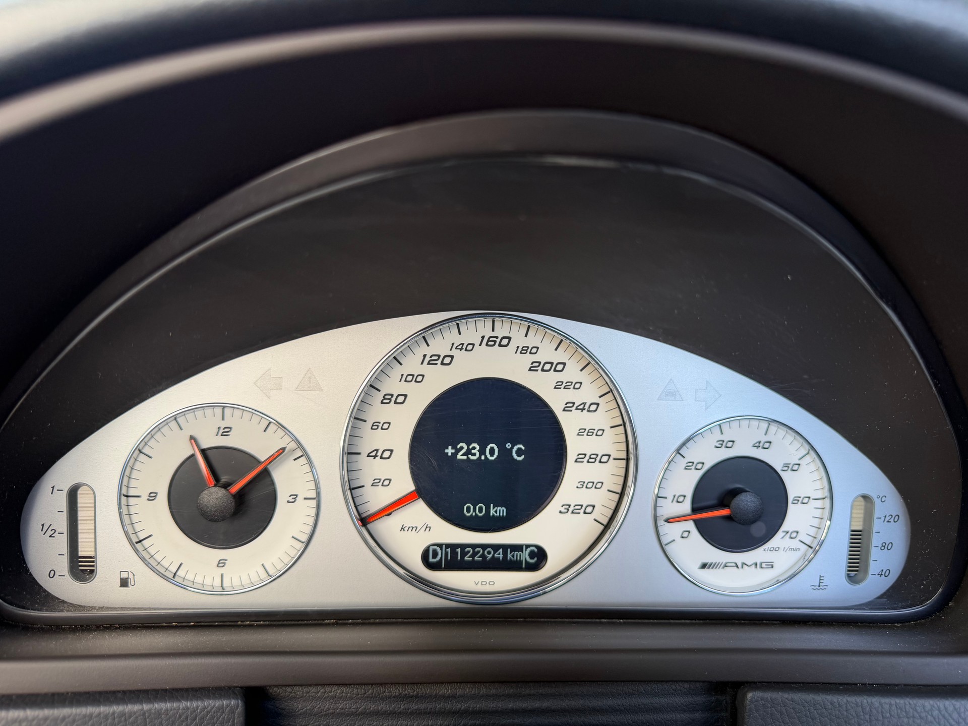 MERCEDES-BENZ CABRIO "CLK 55 AMG" AVANTGARDE AUTOMAT. TOP ZUSTAND !! KULT FAHRZEUG. AB MFK VOLL OPTIONEN !! LORINSER RÄDER.-image-26