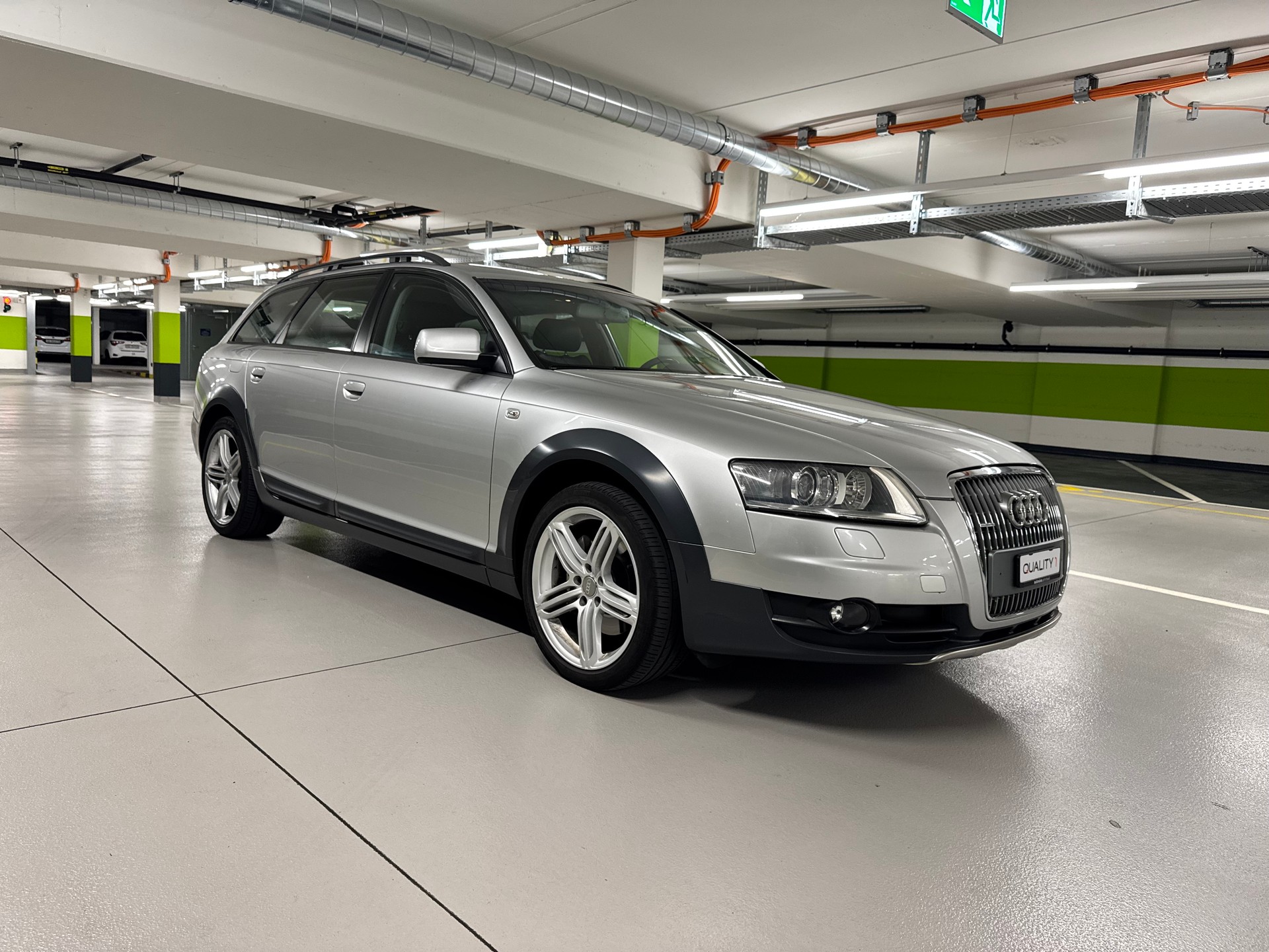 AUDI A6 allroad 3.0 TDI quattro-image-2