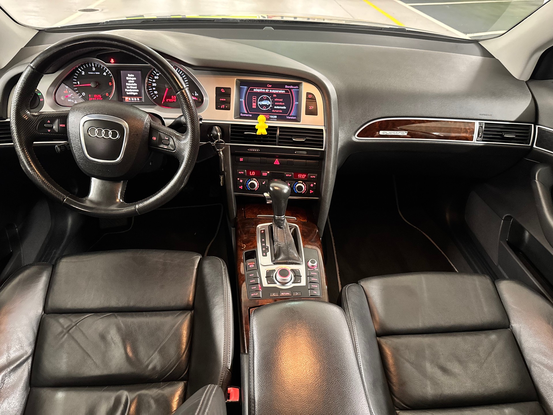 AUDI A6 allroad 3.0 TDI quattro-image-11