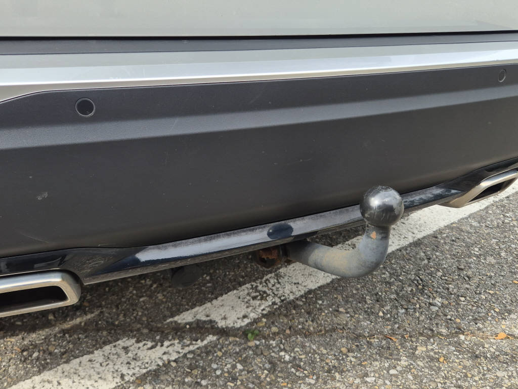 PEUGEOT 2008 1.2 PureTech 130 Allure-image-9