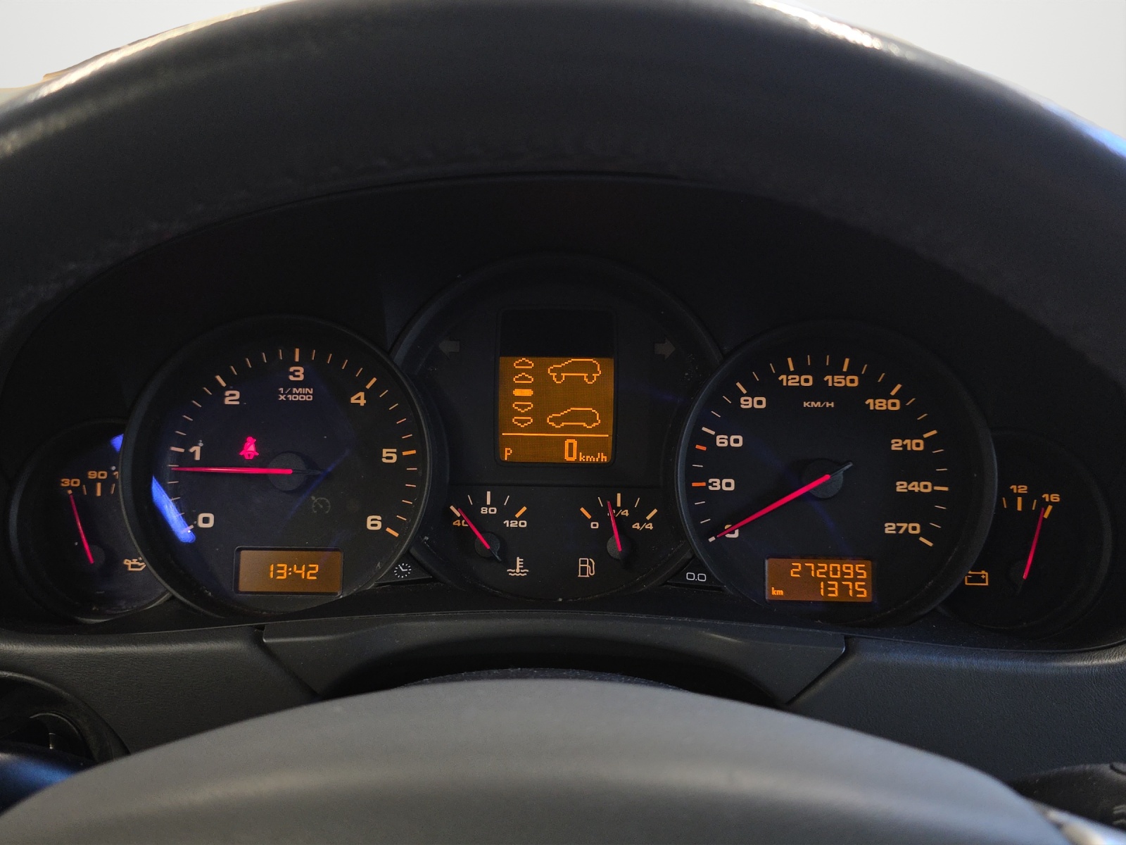 PORSCHE Cayenne Diesel-image-12