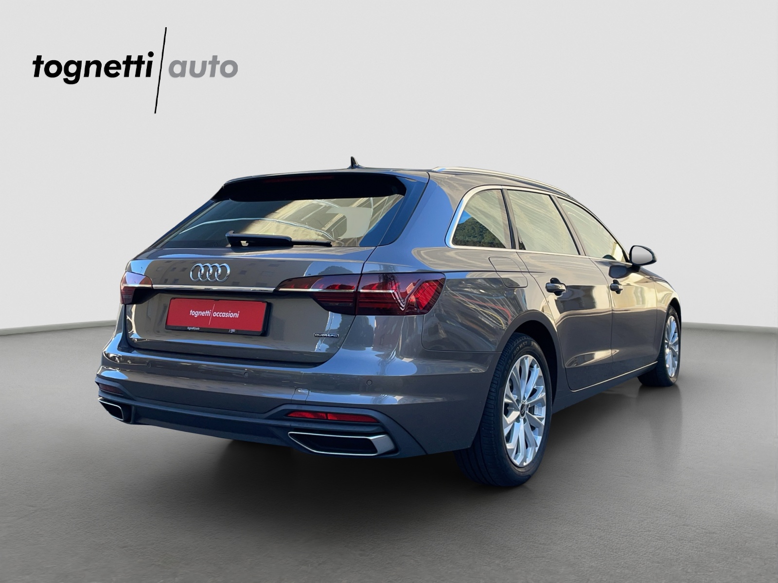 AUDI A4 Avant 40 TDI Attraction quattro S-tronic-image-3