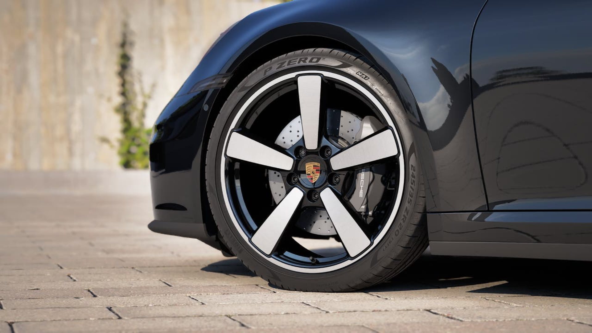 PORSCHE 911 Carrera Cabriolet-image-9
