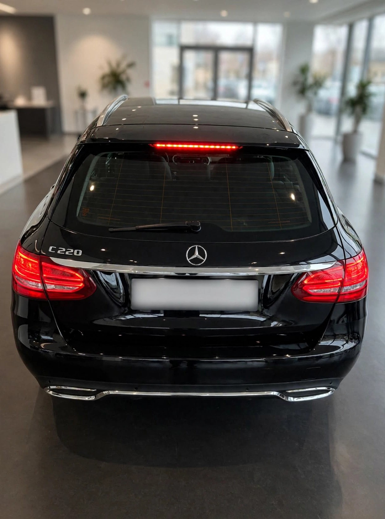 MERCEDES-BENZ C 220 BlueTEC Swiss Star Edition-image-3