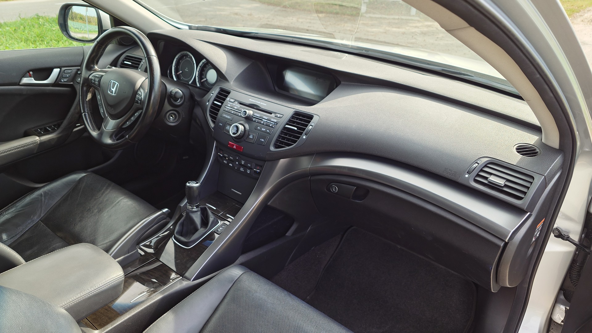 HONDA Accord Tourer 2.2 i-CTDi Executive-image-11