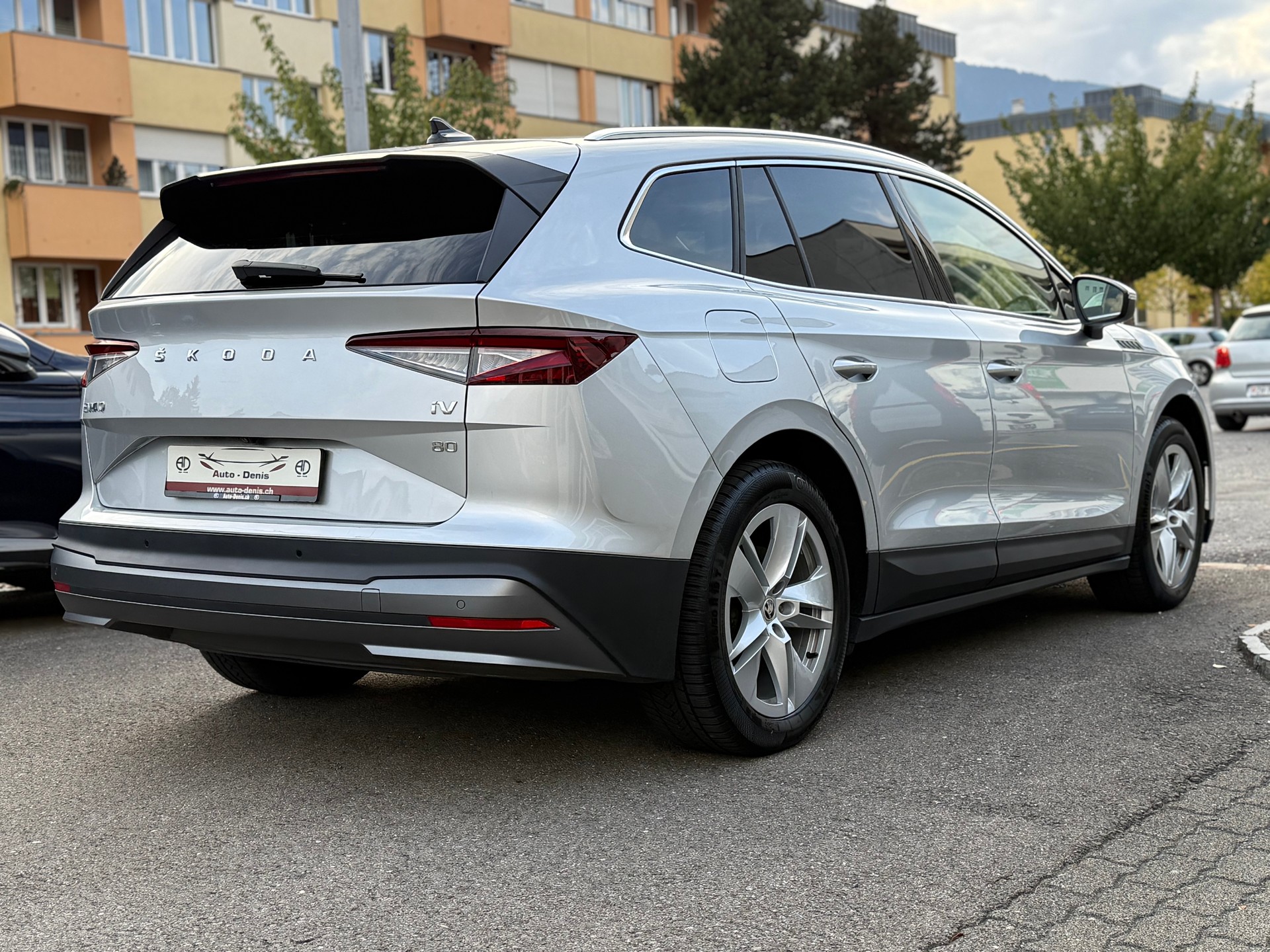 SKODA Enyaq iV 80-image-3