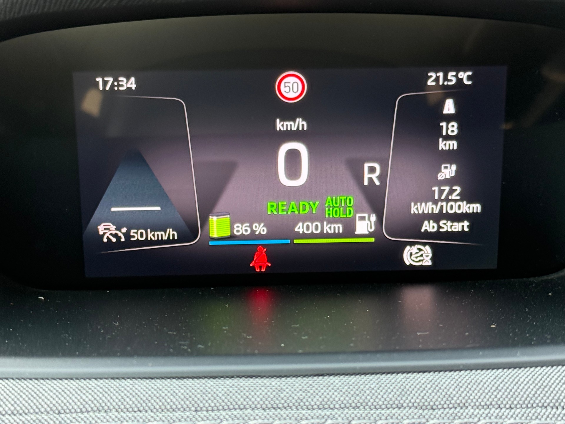 SKODA Enyaq iV 80-image-13