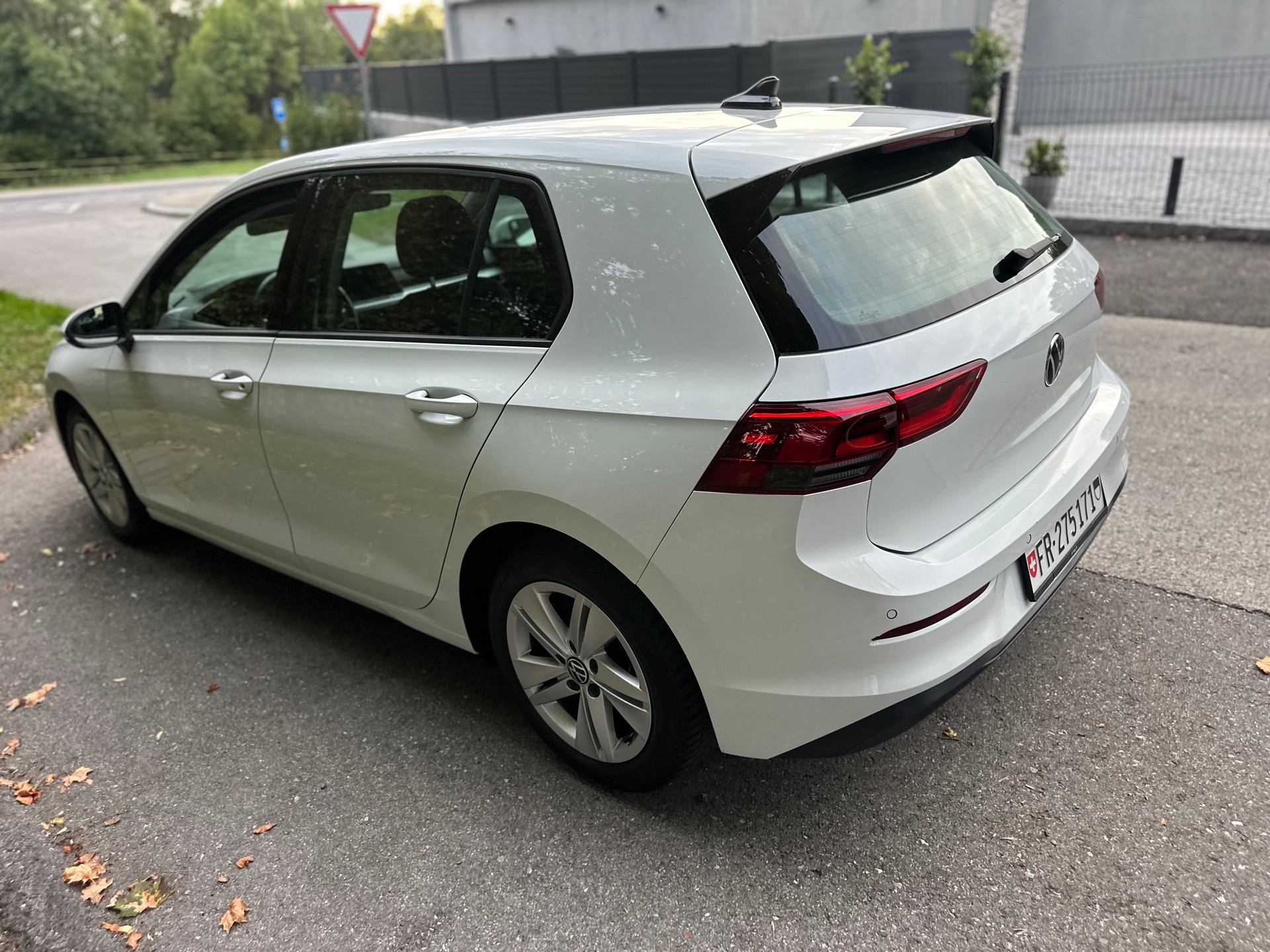 VW Golf 1.0 eTSI mHEV ACTLife DSG-image-4