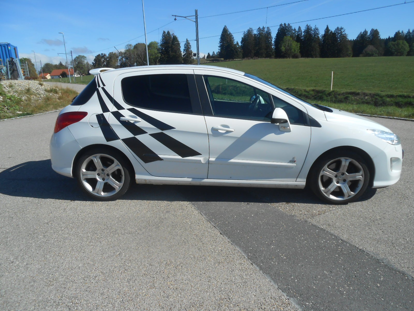 PEUGEOT 308 1.6 16V T GTi-image-3