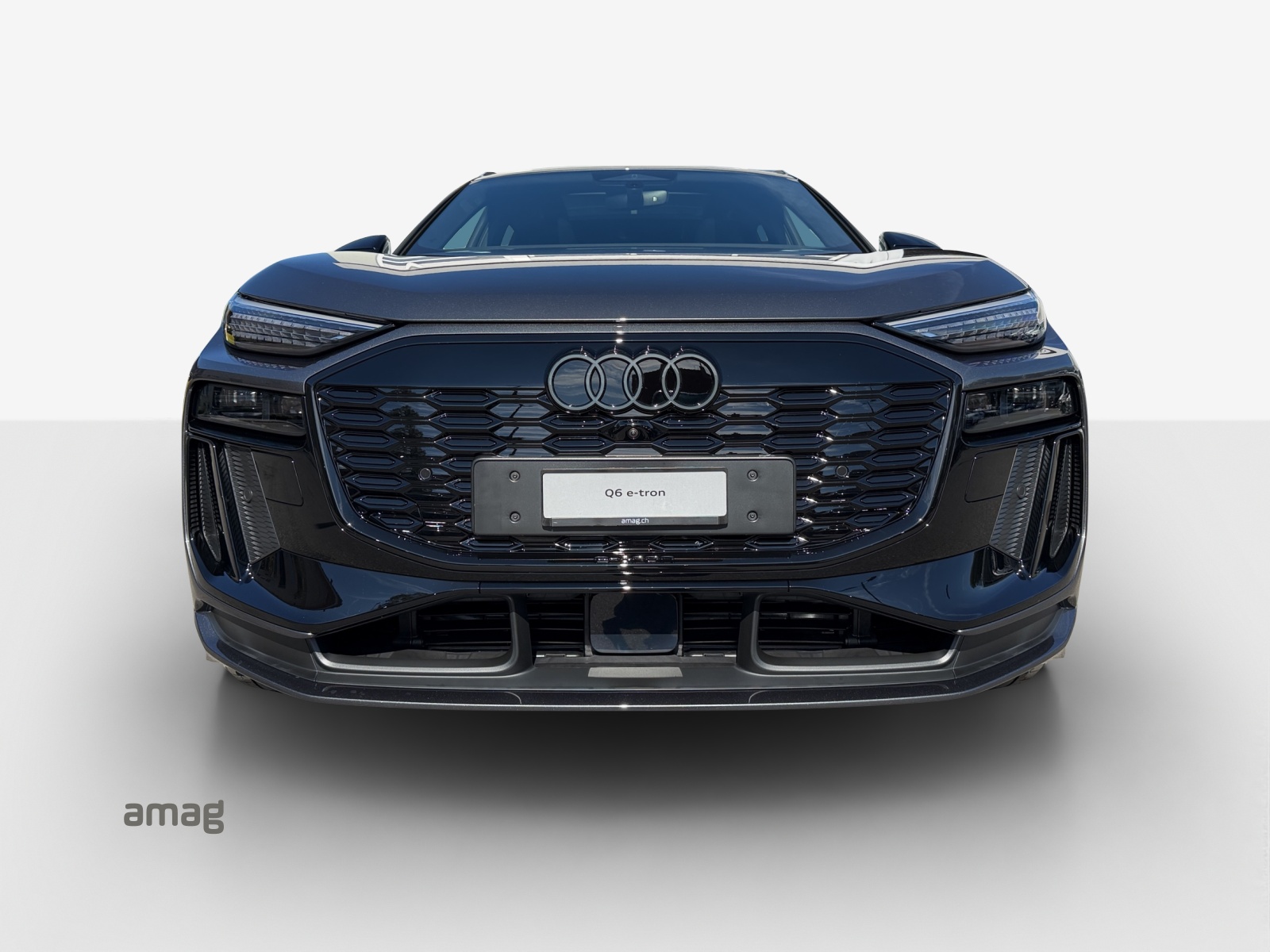 AUDI Q6 e-tron quattro-image-6