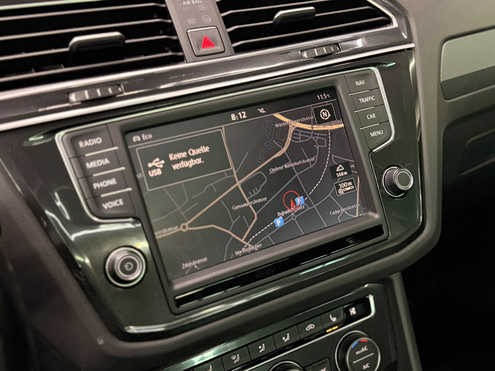 VW Tiguan 2.0 TDI R-Line 4Motion DSG-image-15