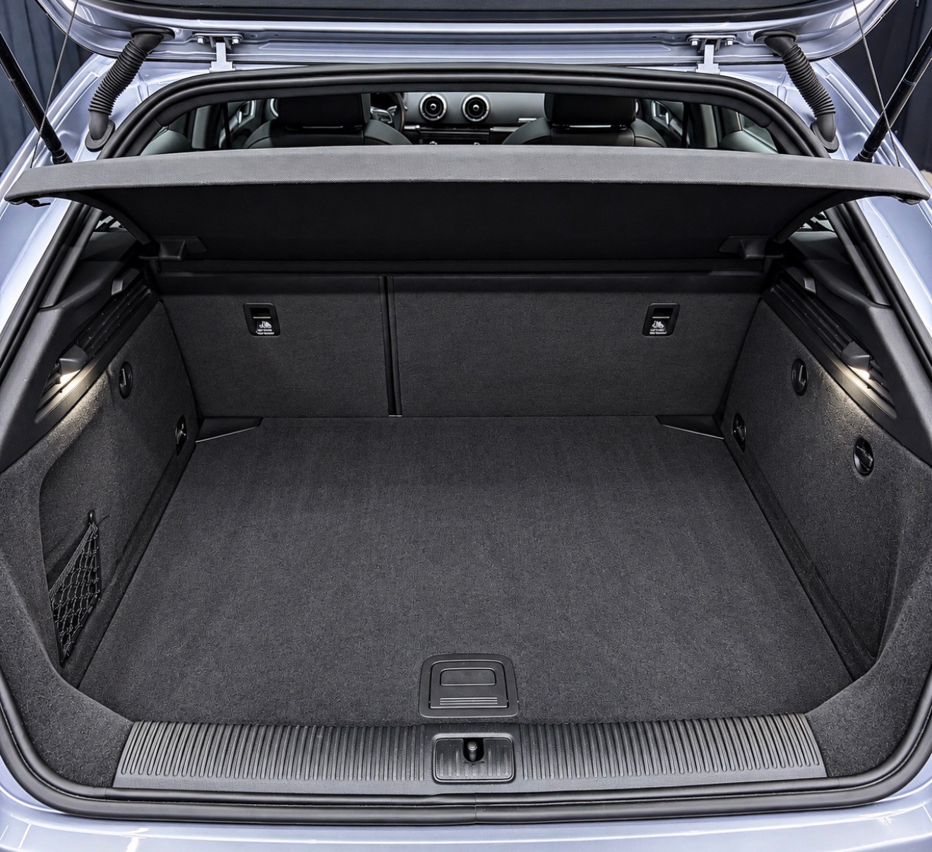 AUDI A3 Sportback 35 TFSI Sport S-tronic-image-31