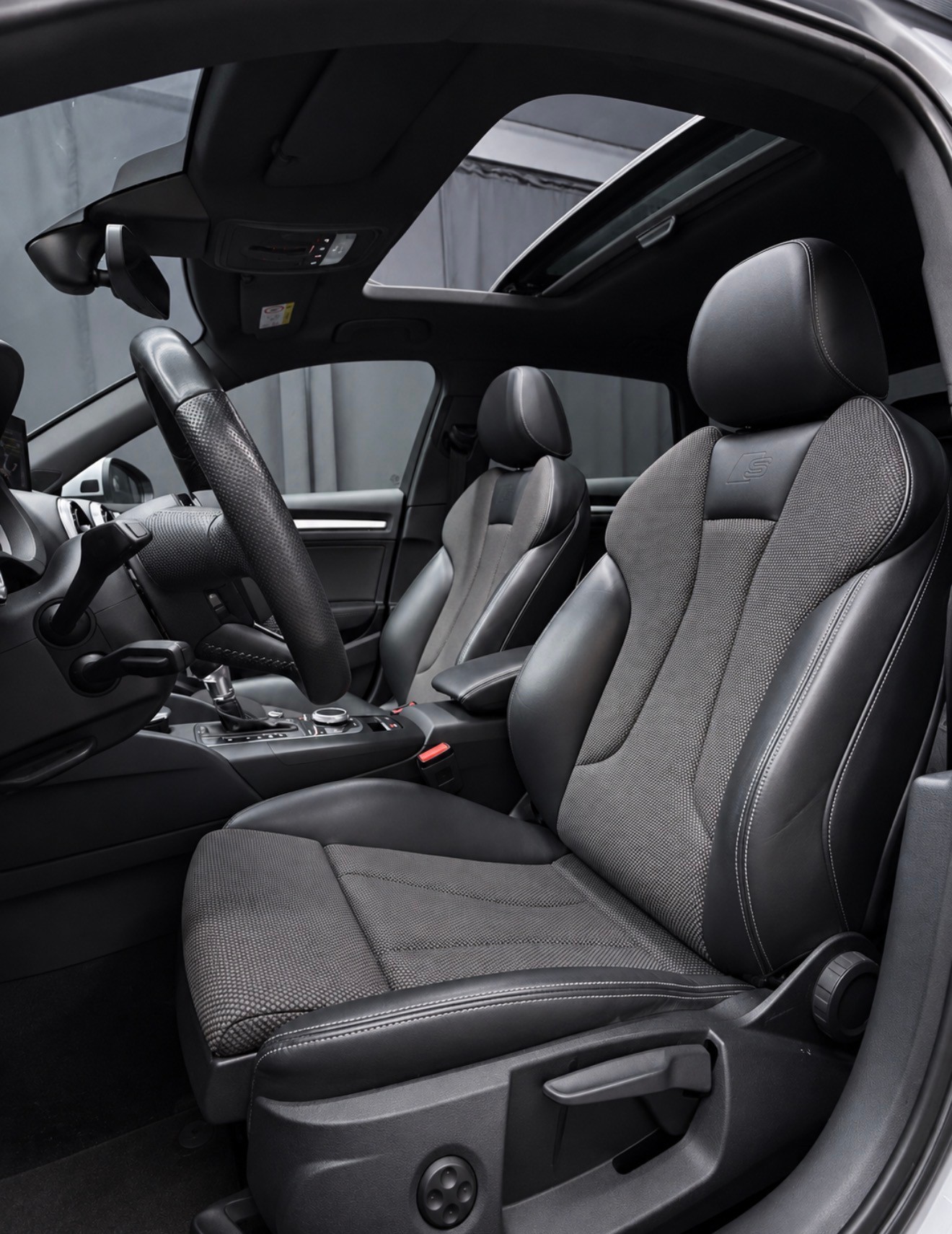 AUDI A3 Sportback 35 TFSI Sport S-tronic-image-9