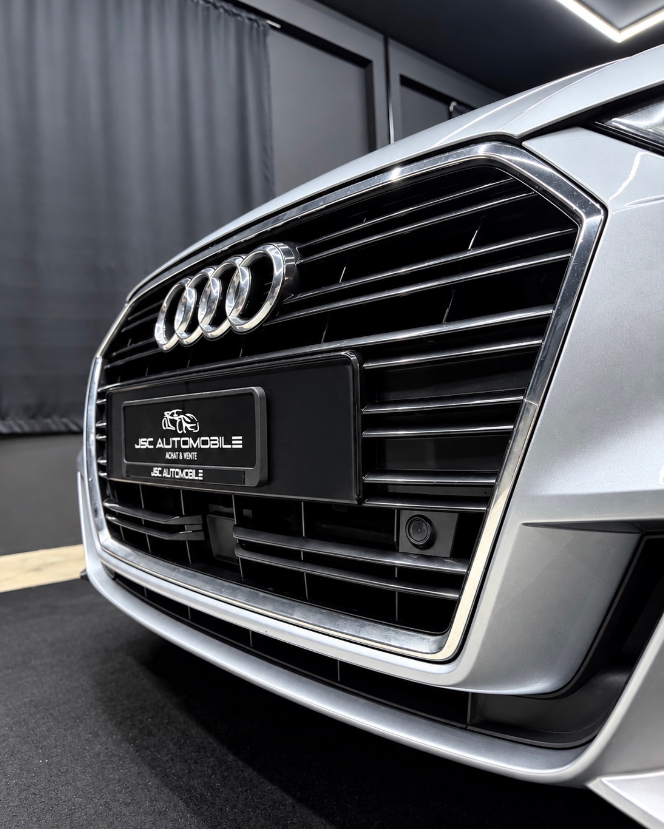 AUDI A3 Sportback 35 TFSI Sport S-tronic-showroom-element-2