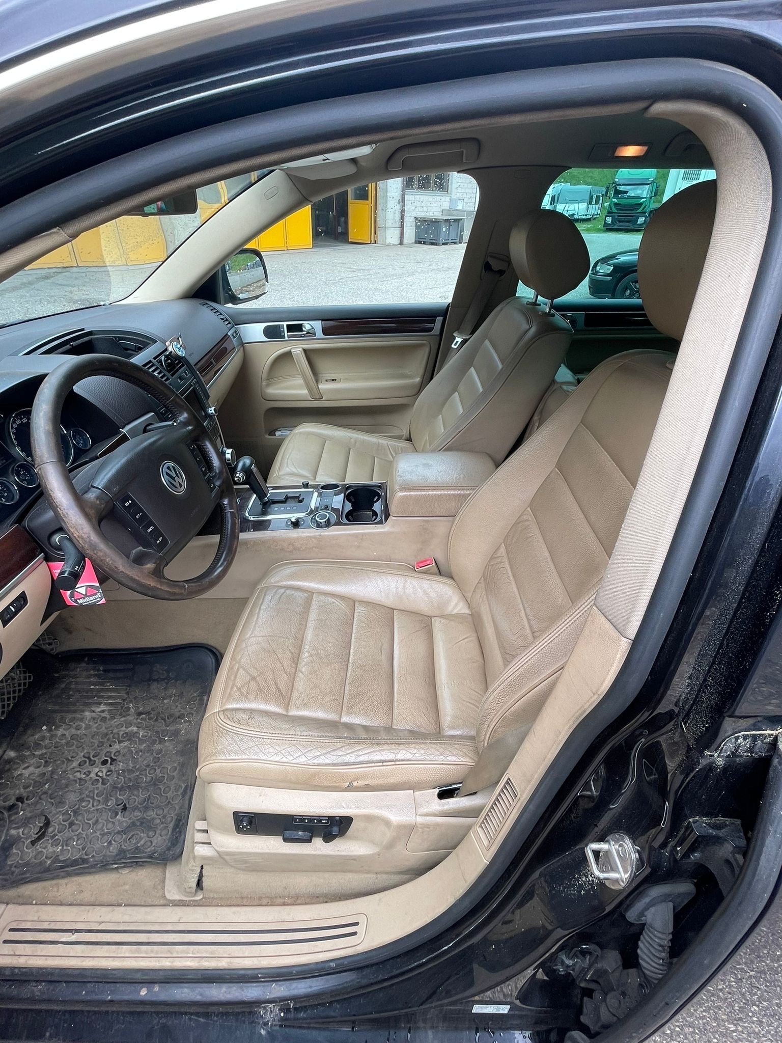 VW Touareg 2.5 TDI Mountain-image-6