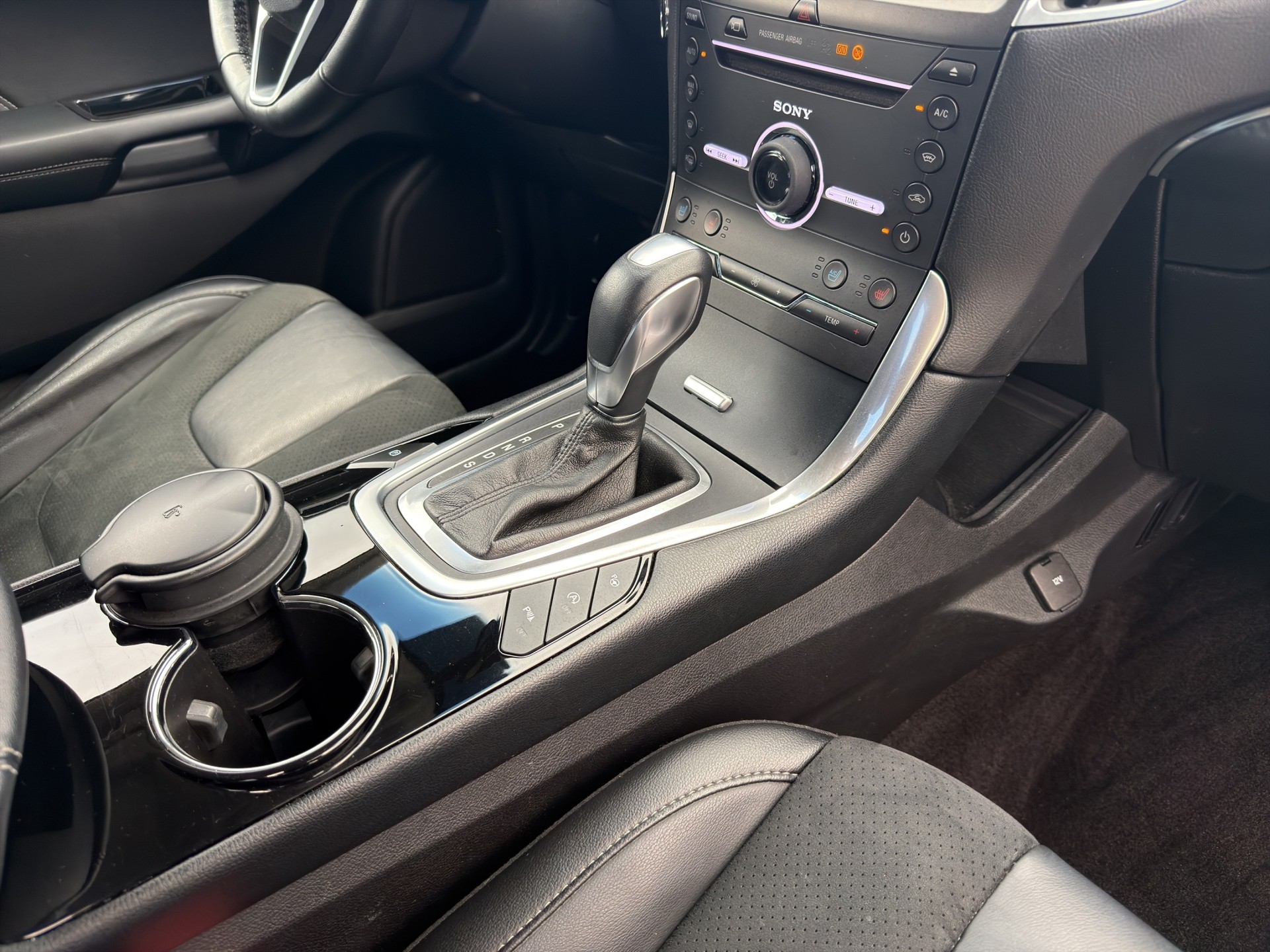 FORD Edge 2.0 TDCi Sport 4WD PowerShift-image-17