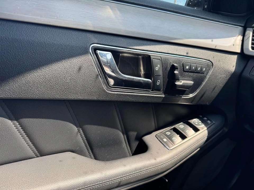MERCEDES-BENZ E 350 CDI BlueEff. Avantgarde 4Matic 7G-Tronic-image-12