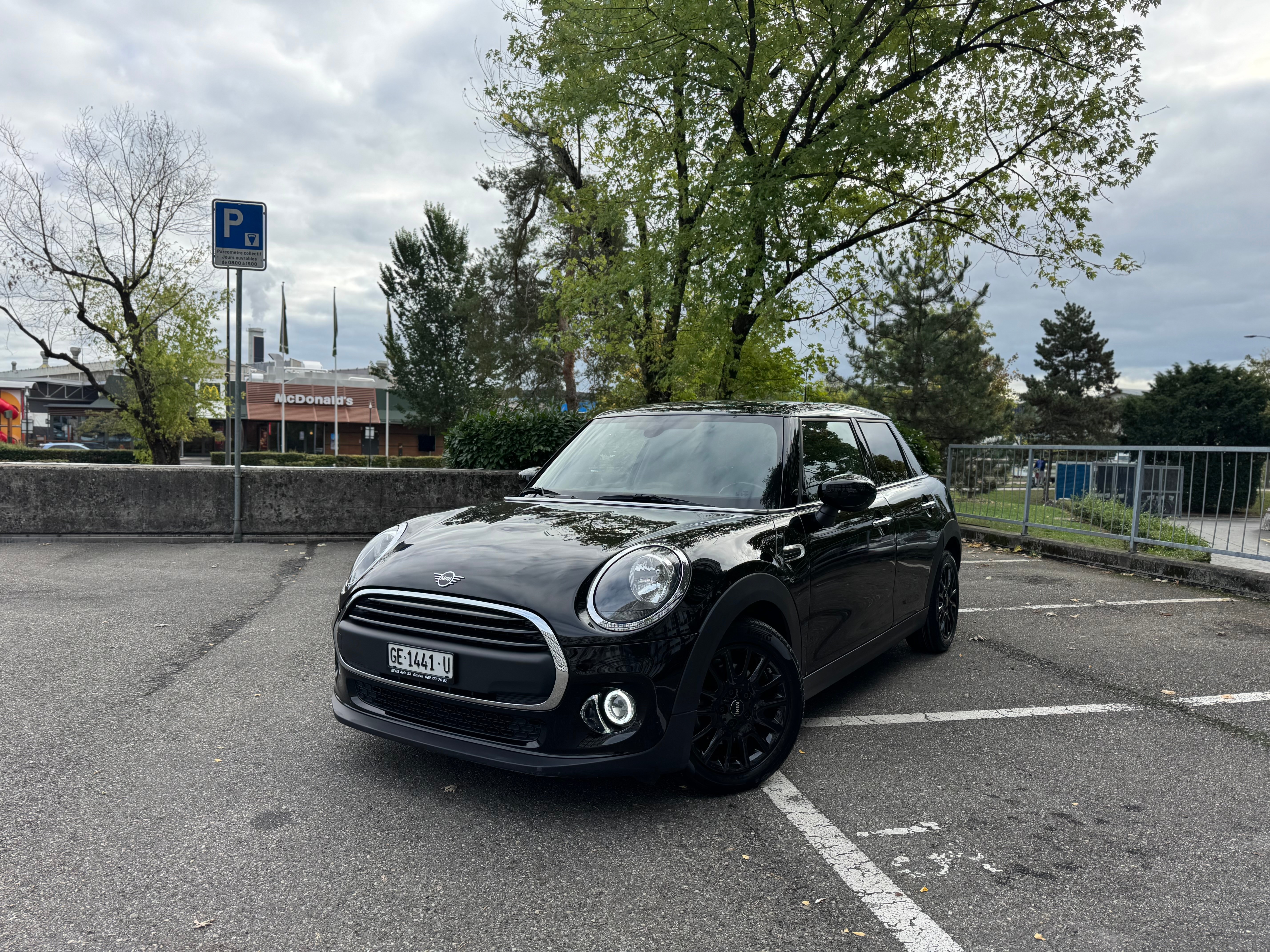 Car photo