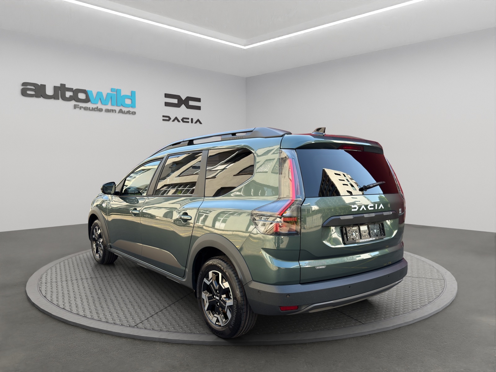 DACIA Jogger HEV 155 Journey-image-1