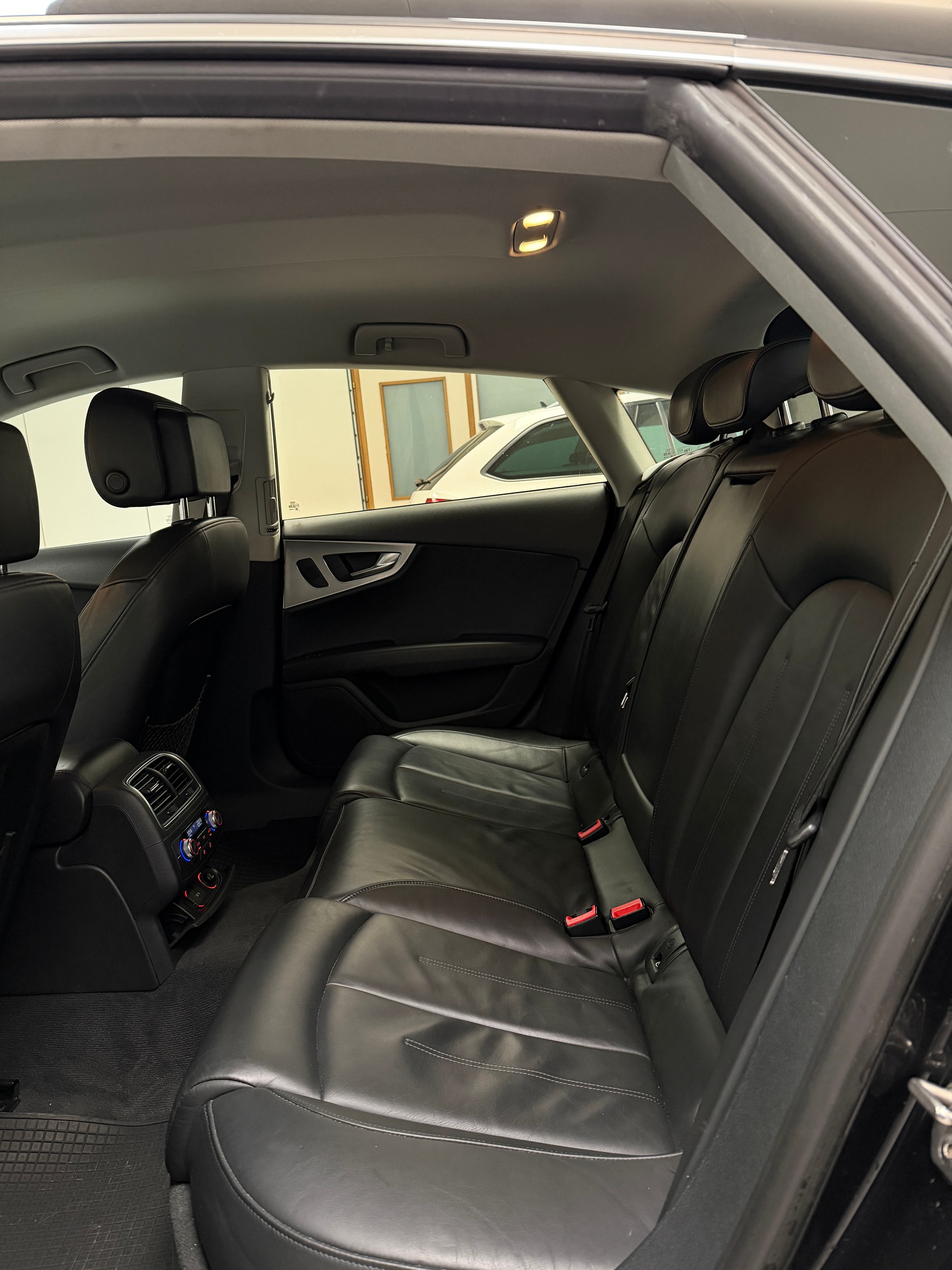 AUDI A7 Sportback 3.0 BiTDI quattro tiptronic-image-11