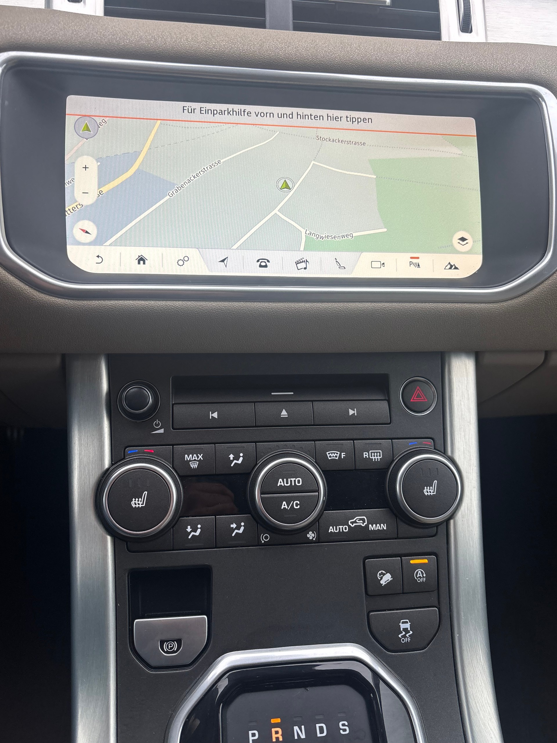LAND ROVER Range Rover Evoque 2.0 TD4 Pure AT9-image-13