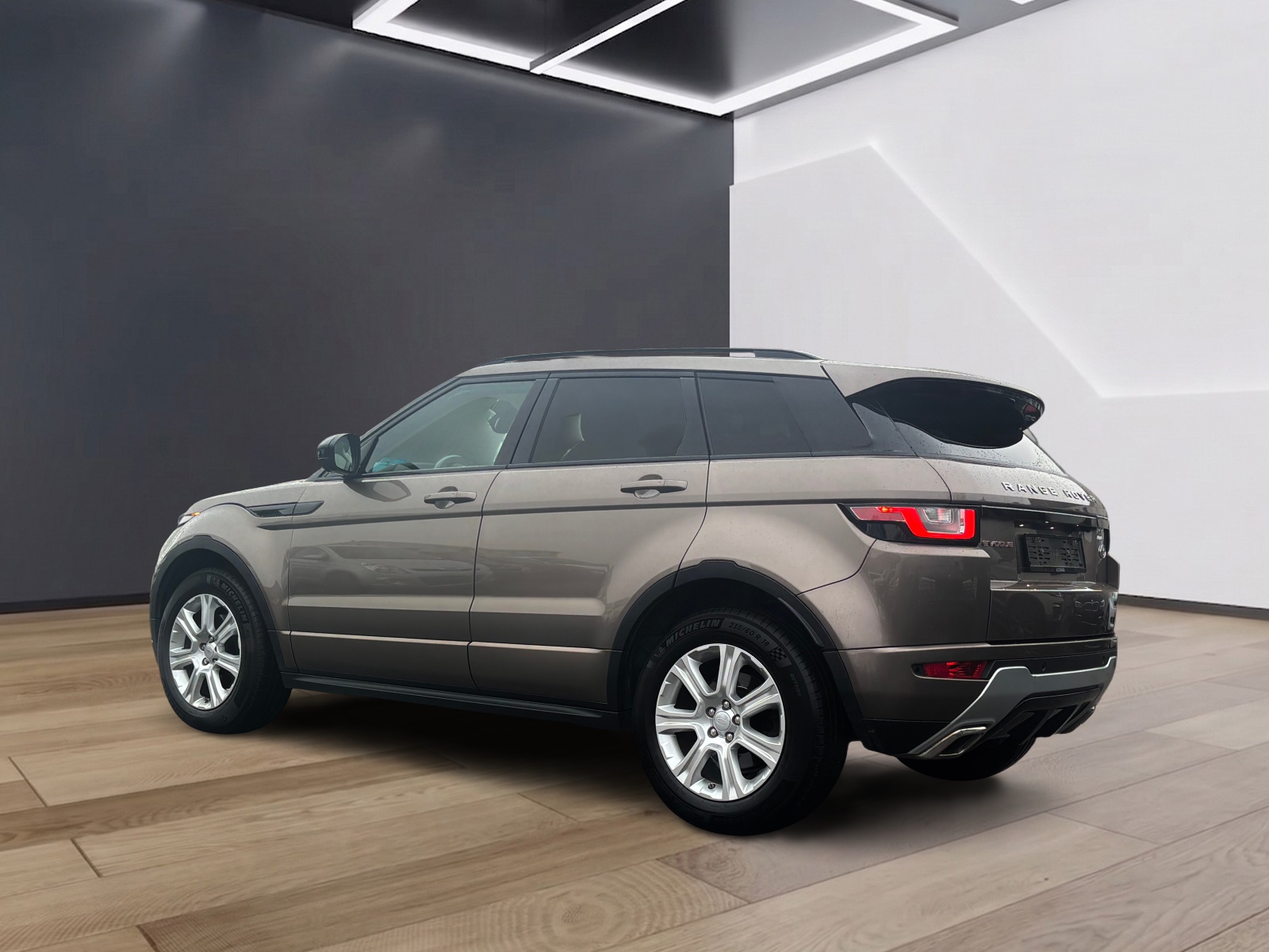 LAND ROVER Range Rover Evoque 2.0 TD4 Pure AT9-image-5