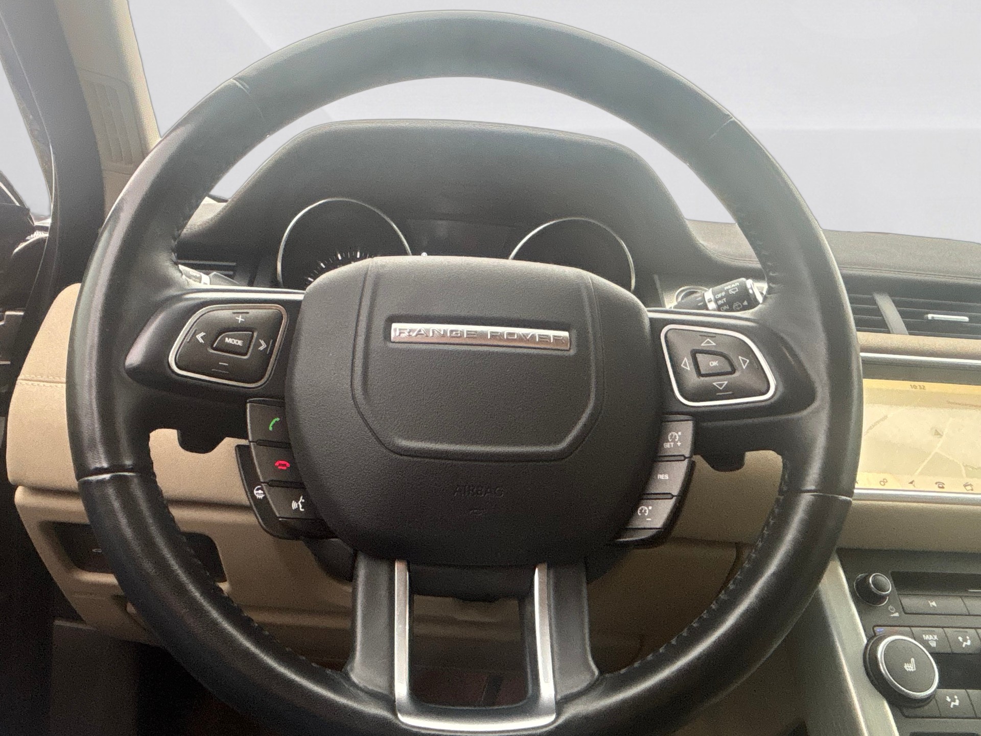 LAND ROVER Range Rover Evoque 2.0 TD4 Pure AT9-image-14