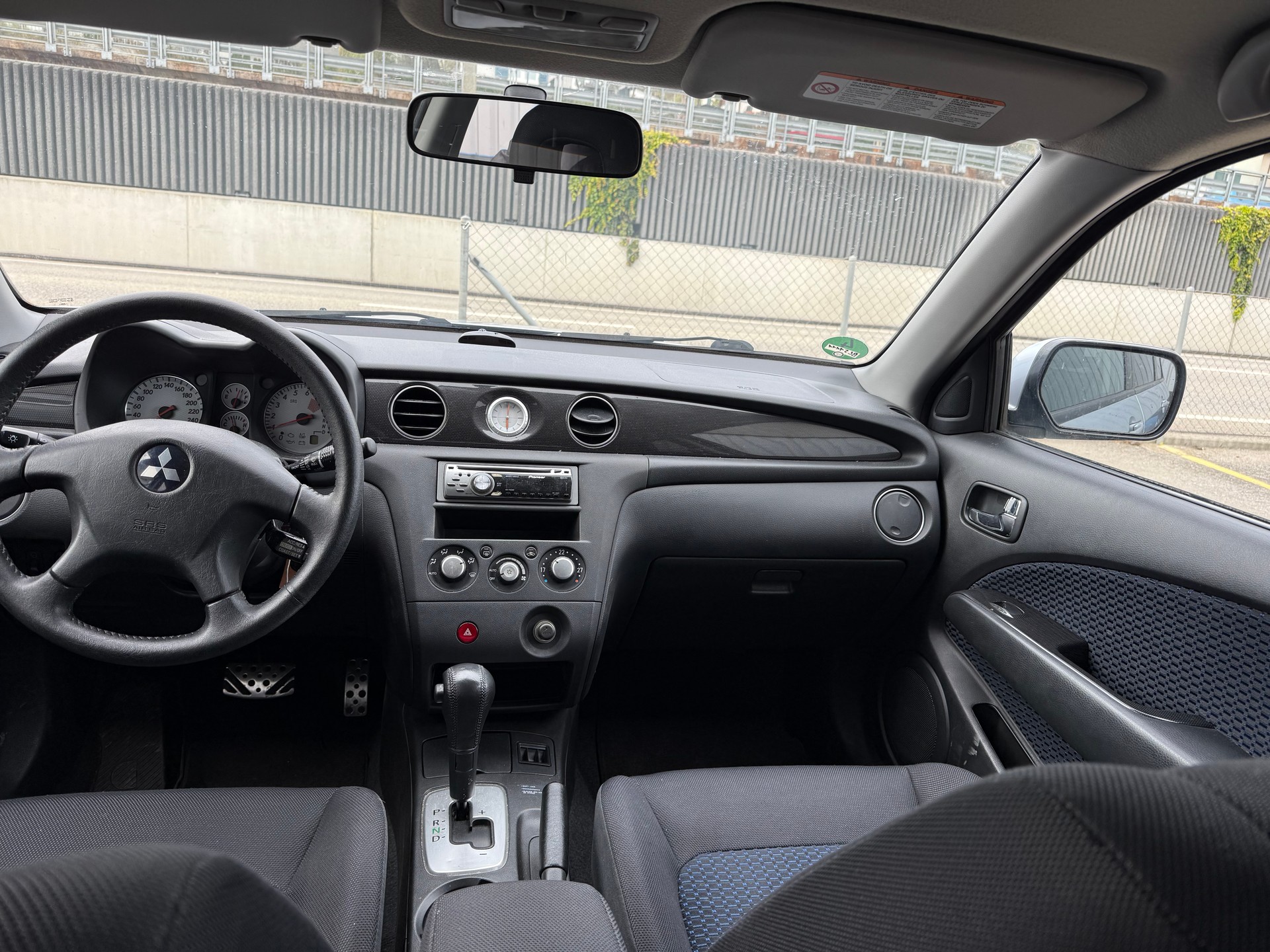 MITSUBISHI Outlander 2.4 16V Ralliart-image-9